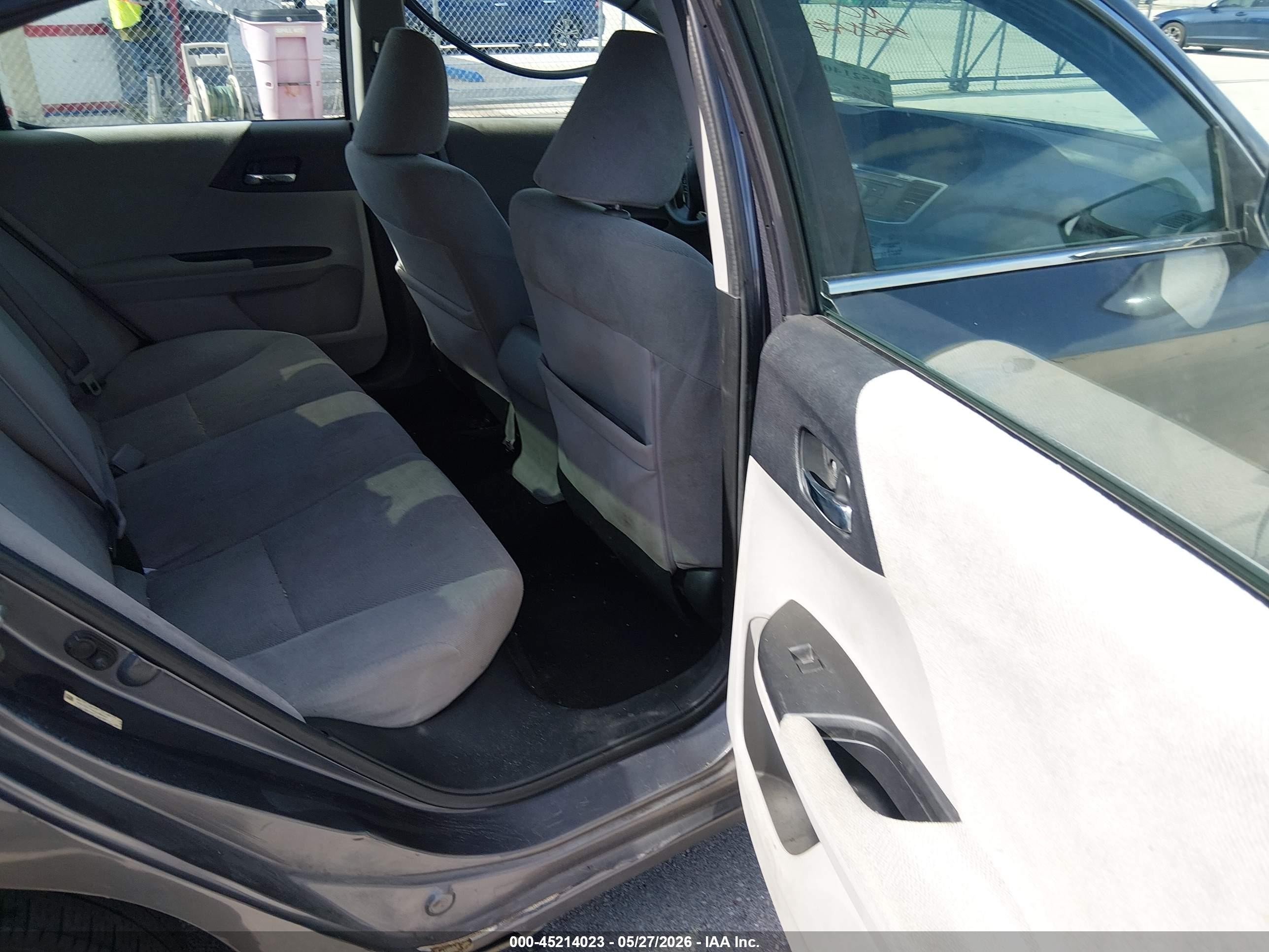 2013 Honda Accord Lx Gray vin: 1HGCR2F34DA188457