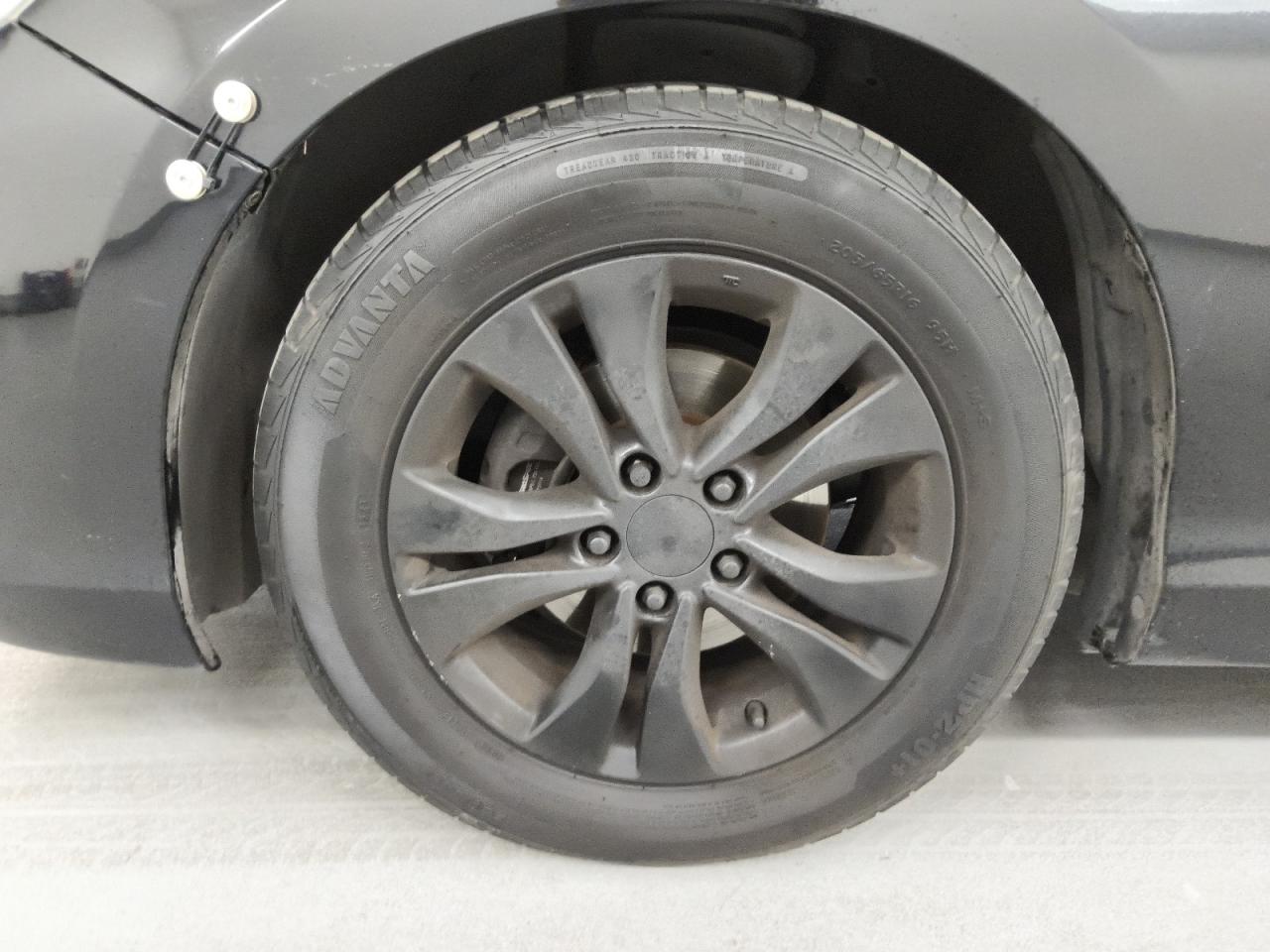 2013 Honda Accord Lx Черный vin: 1HGCR2F34DA243148 Damage: Left Front Wheel, Curb Rash, 5 To 6 Inches