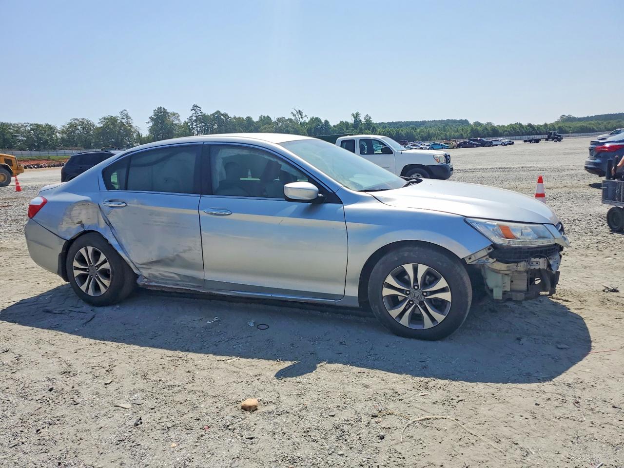 2014 Honda Accord Lx Silver vin: 1HGCR2F34EA041105