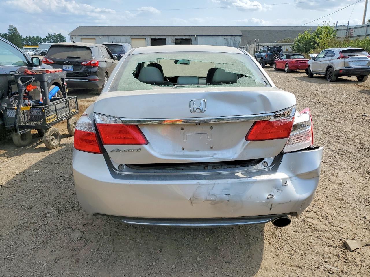 2014 Honda Accord Lx Silver vin: 1HGCR2F34EA056350