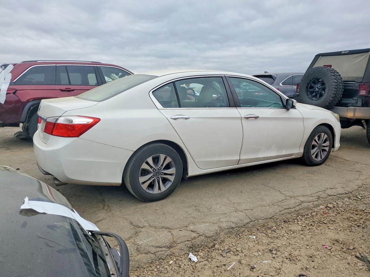 2014 Honda Accord Lx White vin: 1HGCR2F34EA077487
