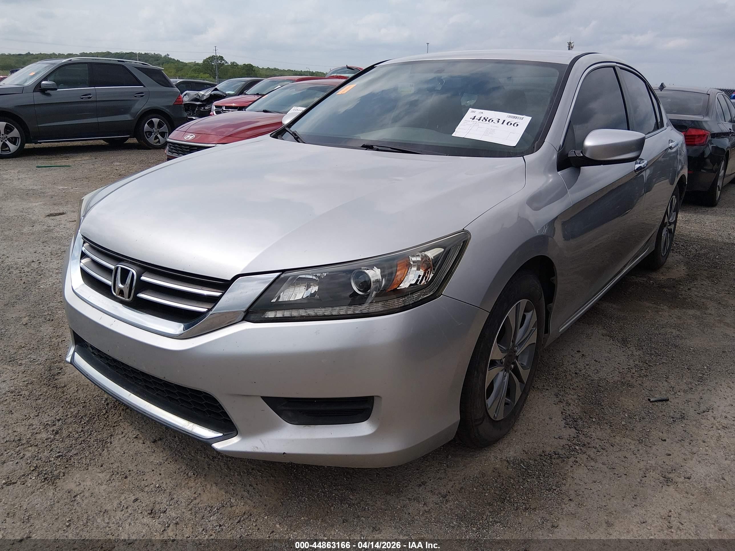 2014 Honda Accord Lx Silver vin: 1HGCR2F34EA266186