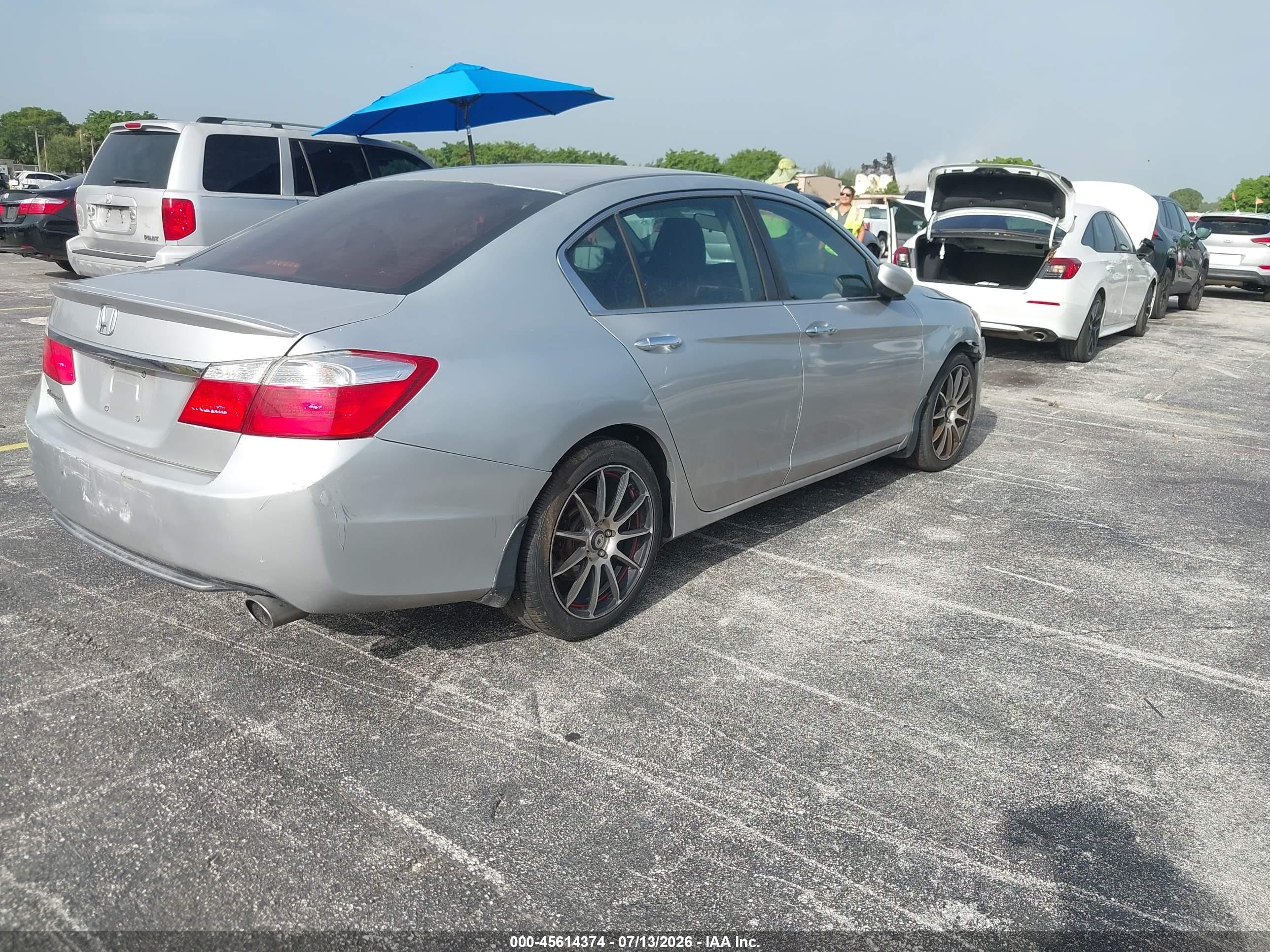 2015 Honda Accord Lx Silver vin: 1HGCR2F34FA115656