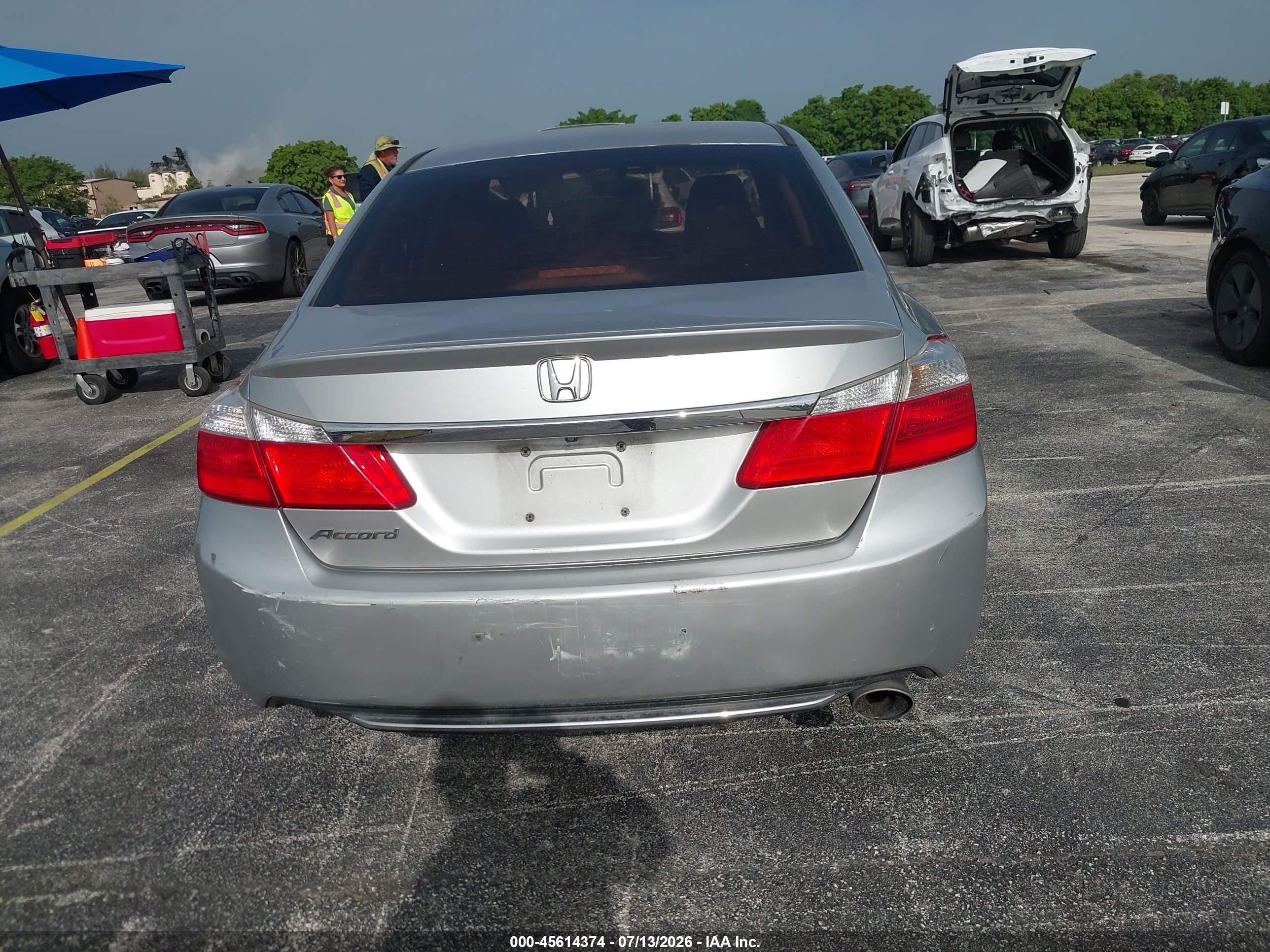2015 Honda Accord Lx Silver vin: 1HGCR2F34FA115656