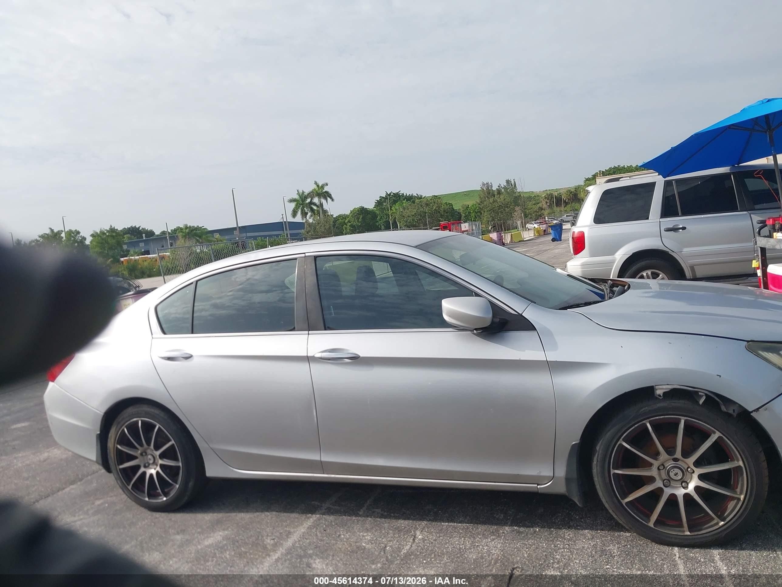 2015 Honda Accord Lx Silver vin: 1HGCR2F34FA115656