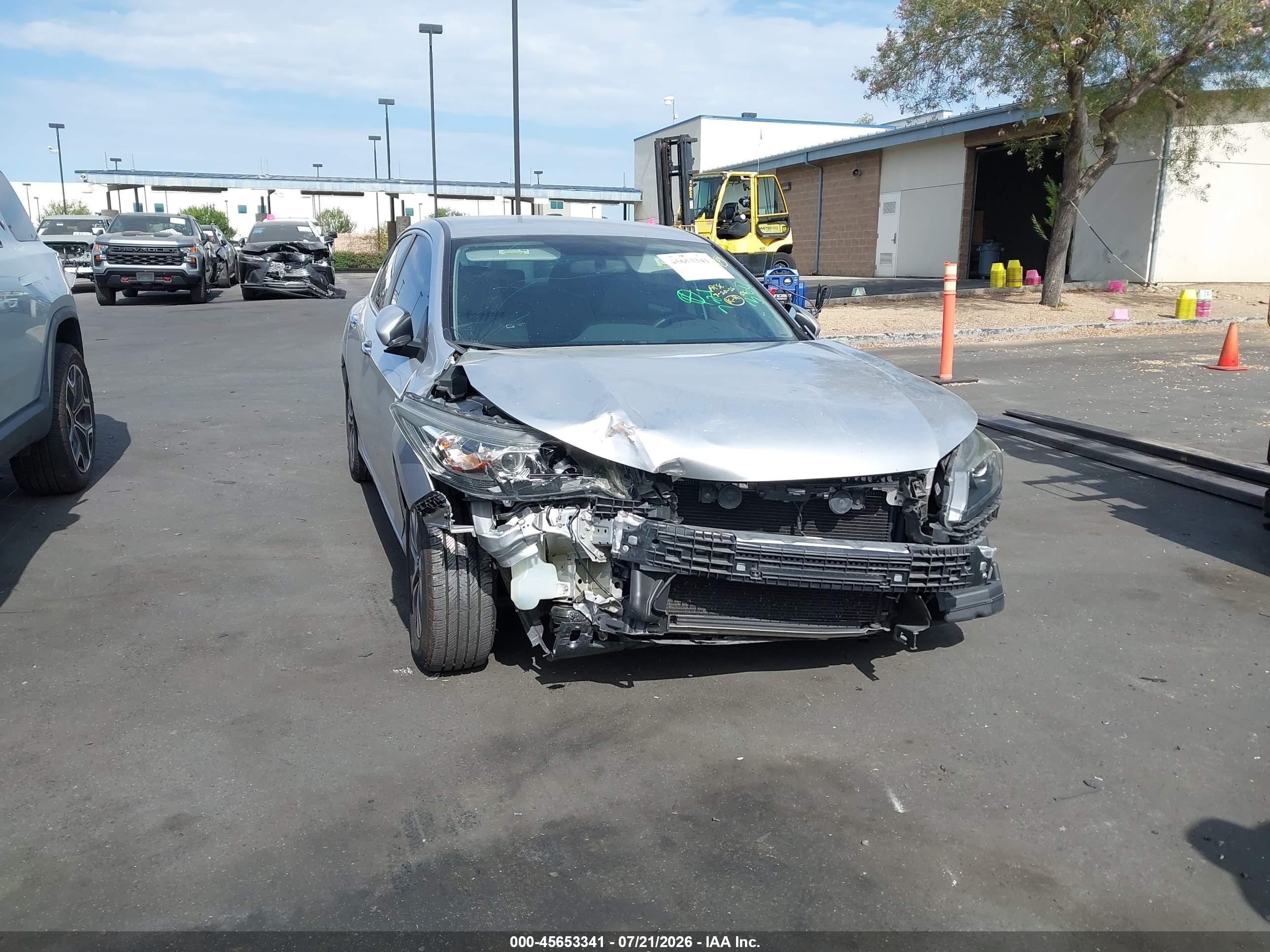 2015 Honda Accord Lx Silver vin: 1HGCR2F34FA119495