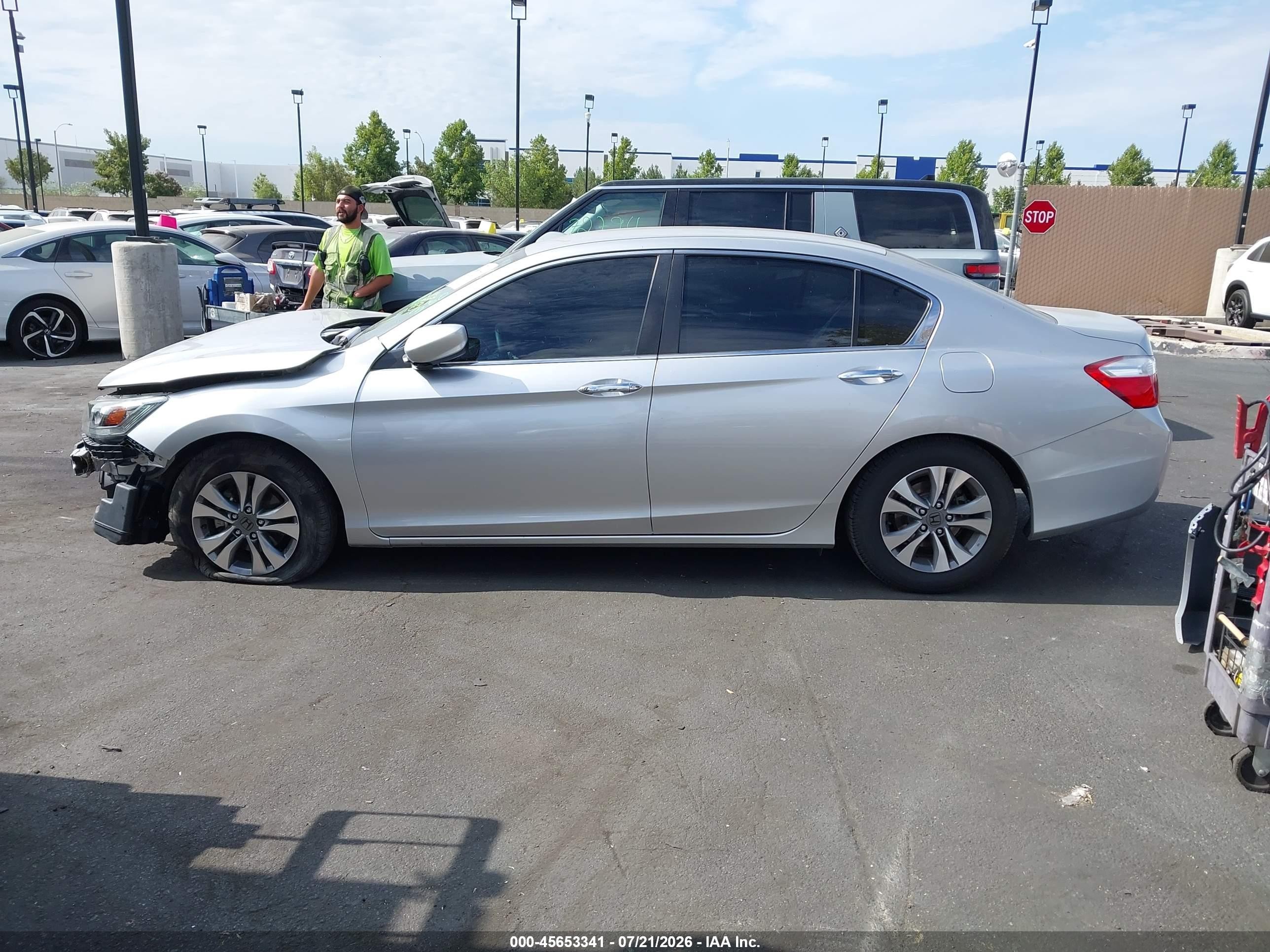 2015 Honda Accord Lx Silver vin: 1HGCR2F34FA119495