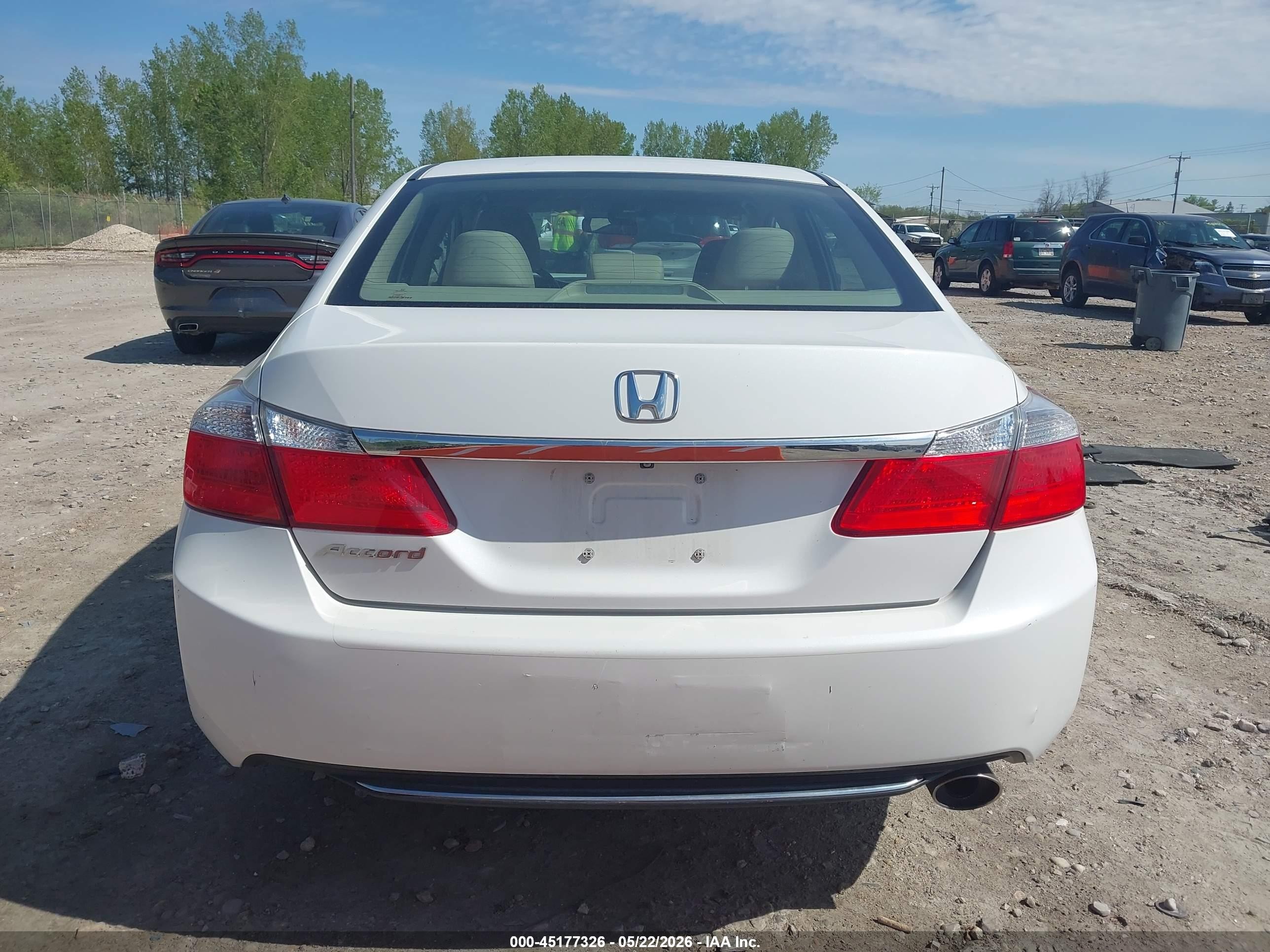 2015 Honda Accord Lx White vin: 1HGCR2F34FA213912