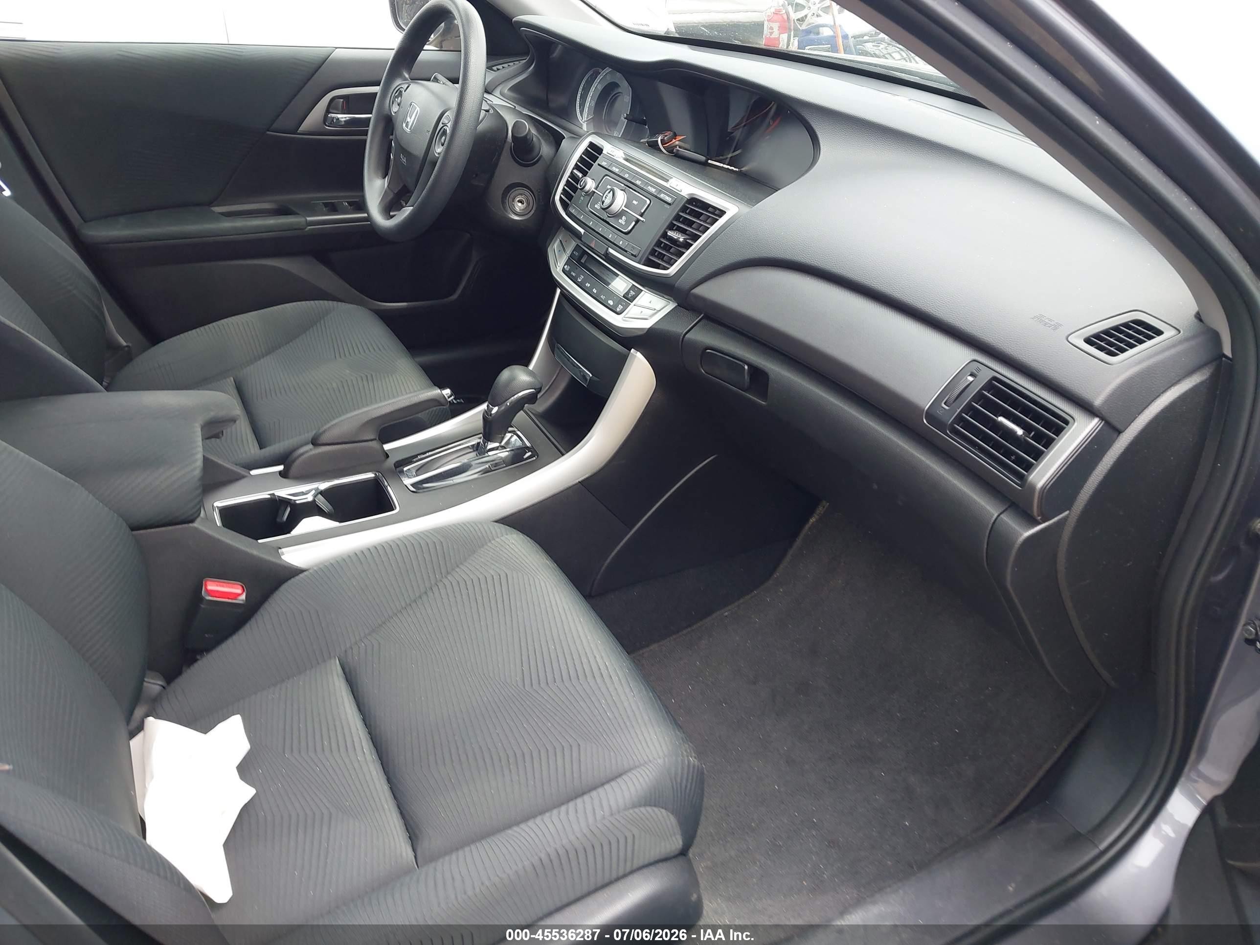 2015 Honda Accord Lx Gray vin: 1HGCR2F34FA236719