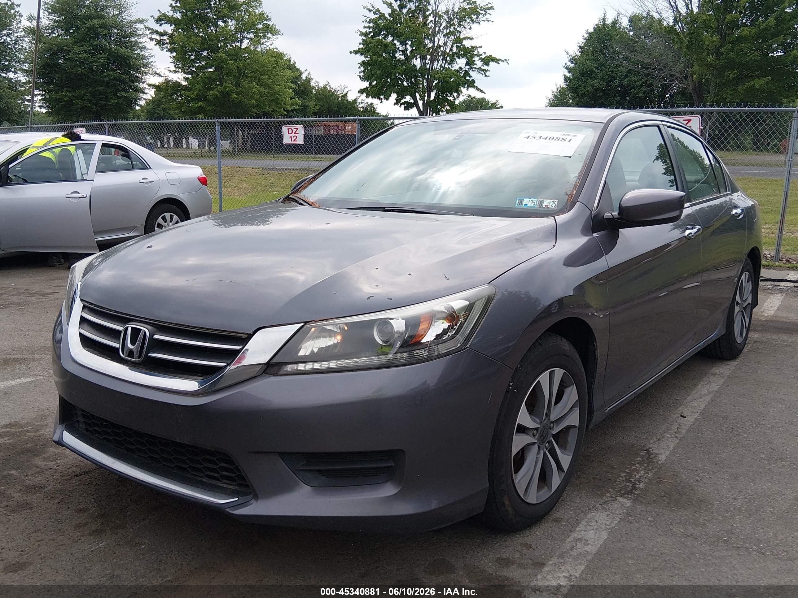 2015 Honda Accord Lx Gray vin: 1HGCR2F34FA261569