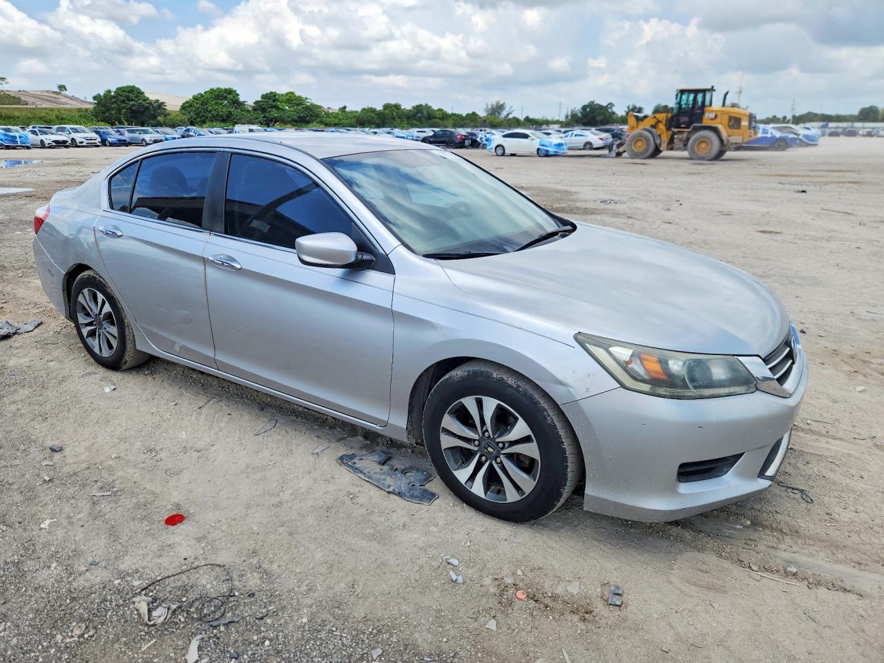 2013 Honda Accord Lx Silver vin: 1HGCR2F35DA031214