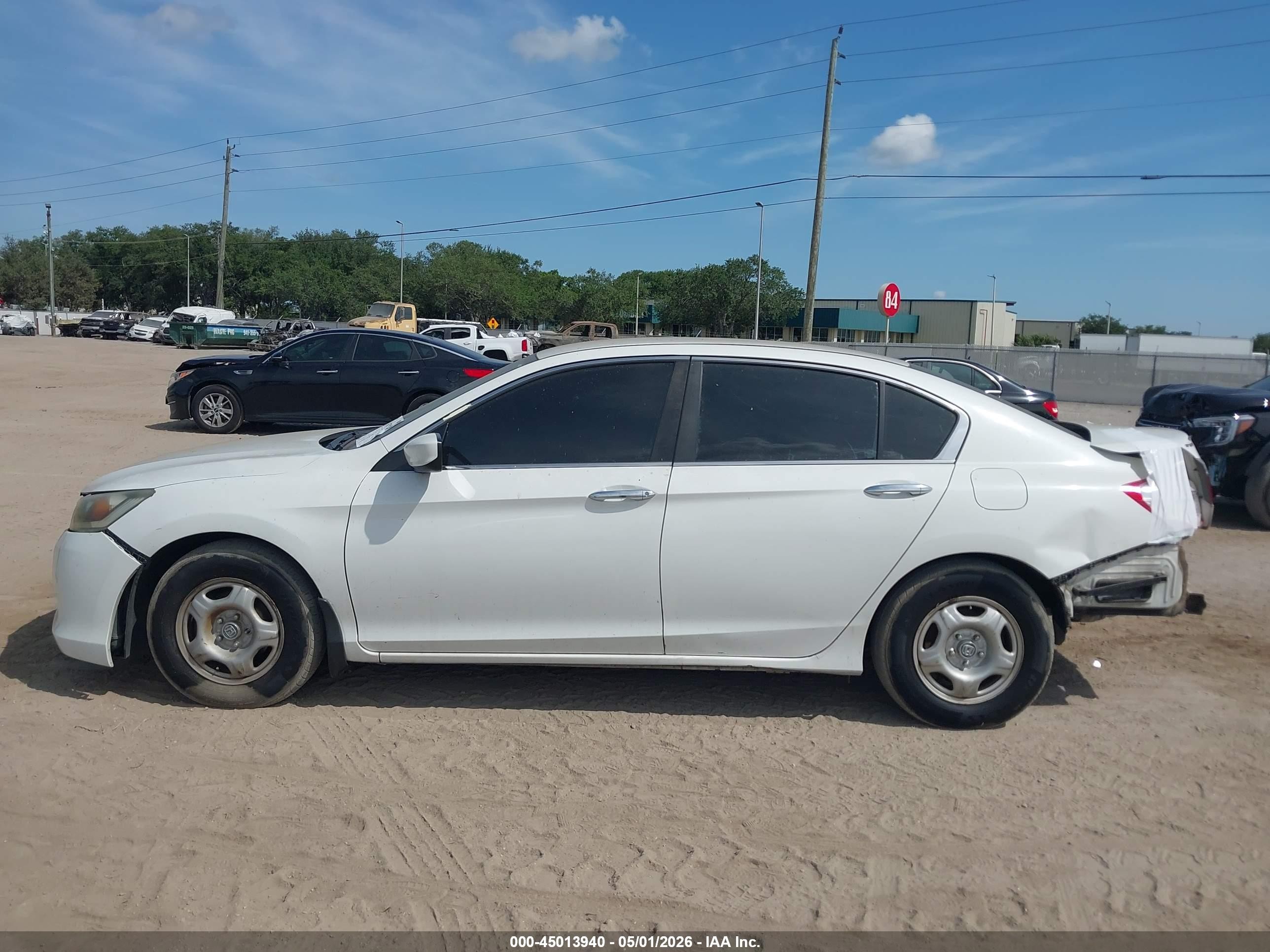 2013 Honda Accord Lx White vin: 1HGCR2F35DA073379