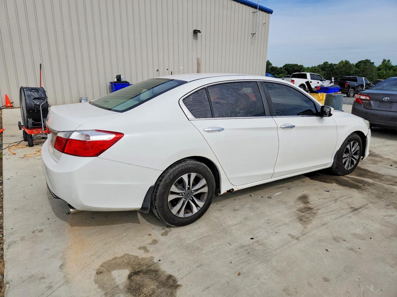 2013 Honda Accord Lx White vin: 1HGCR2F35DA076038