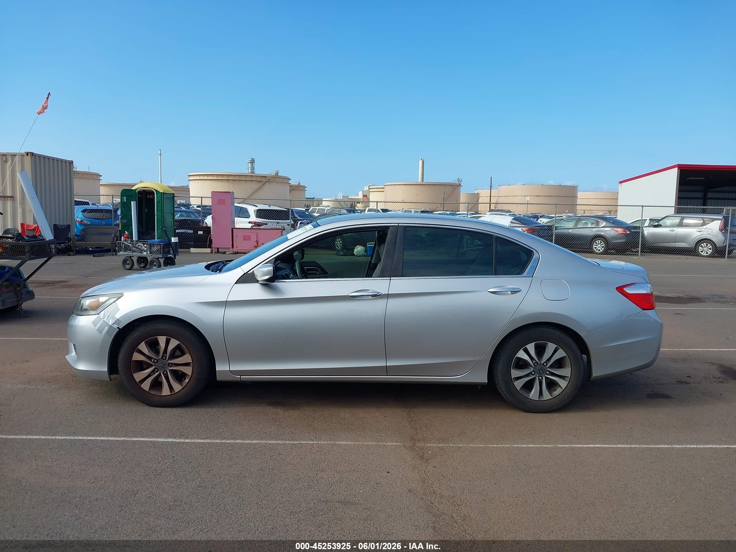 2013 Honda Accord Lx Silver vin: 1HGCR2F35DA132253