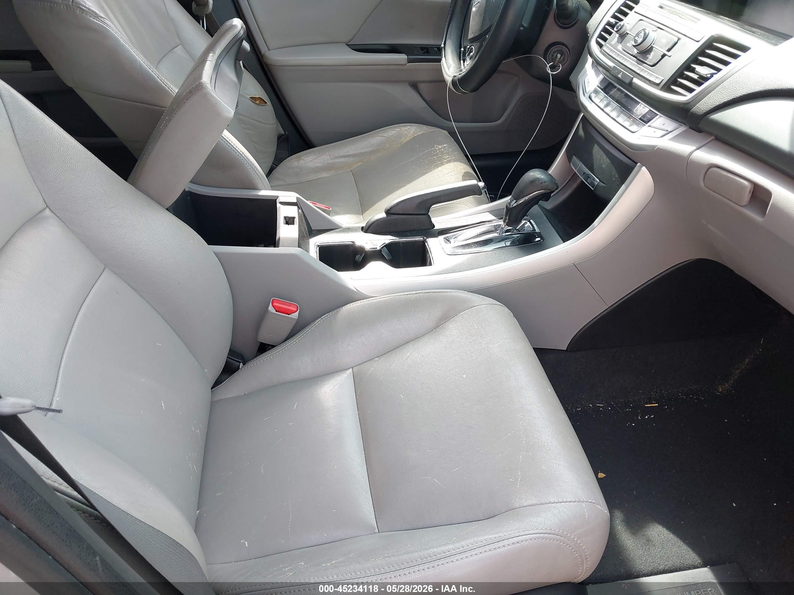 2013 Honda Accord Lx Silver vin: 1HGCR2F35DA154236