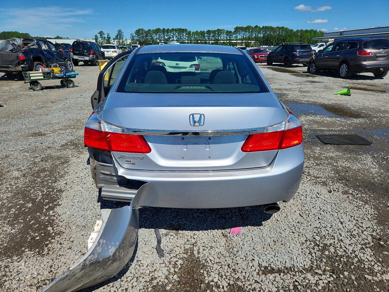 2013 Honda Accord Lx Silver vin: 1HGCR2F35DA187057