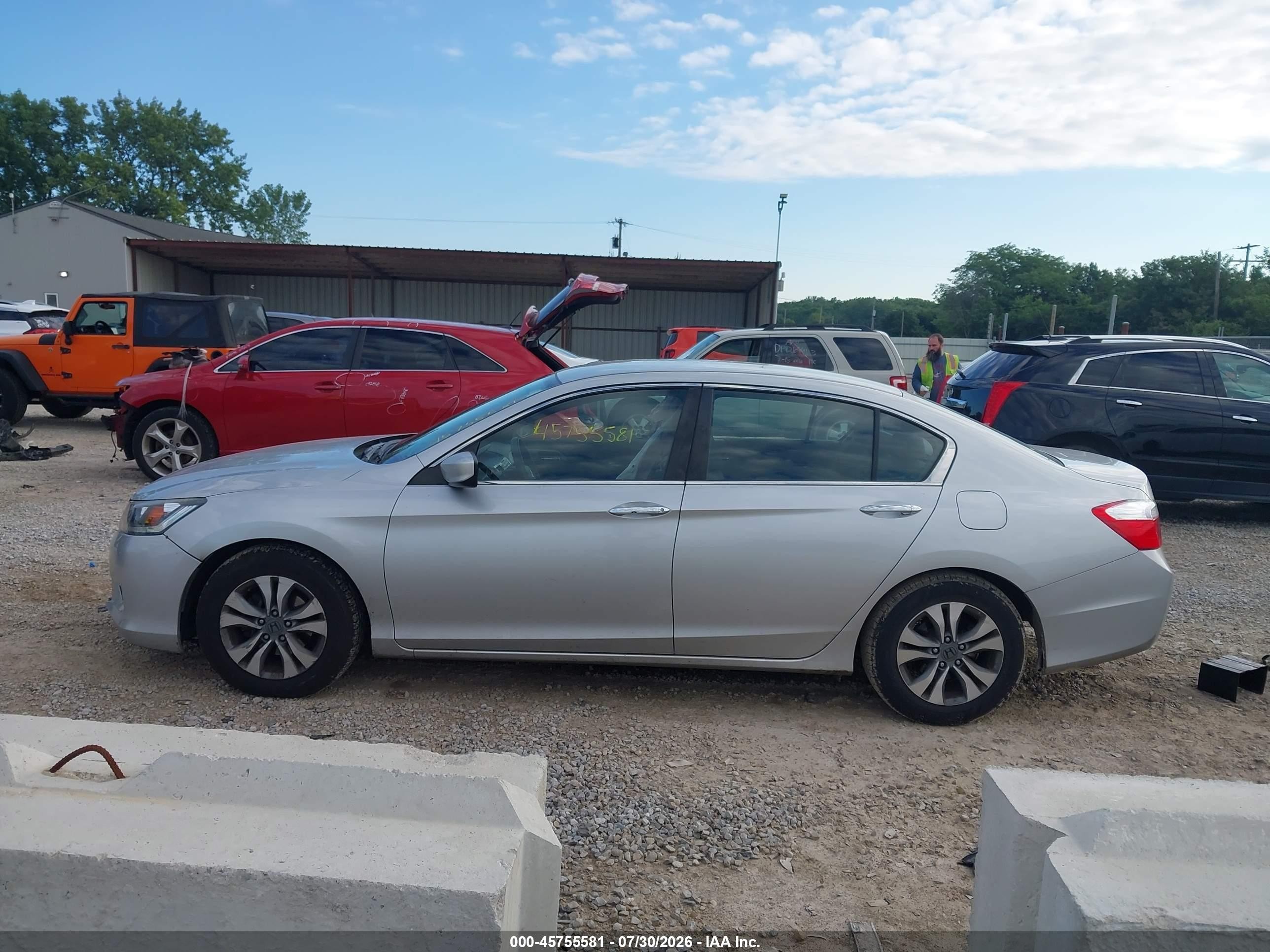 2015 Honda Accord Lx Silver vin: 1HGCR2F35FA029398