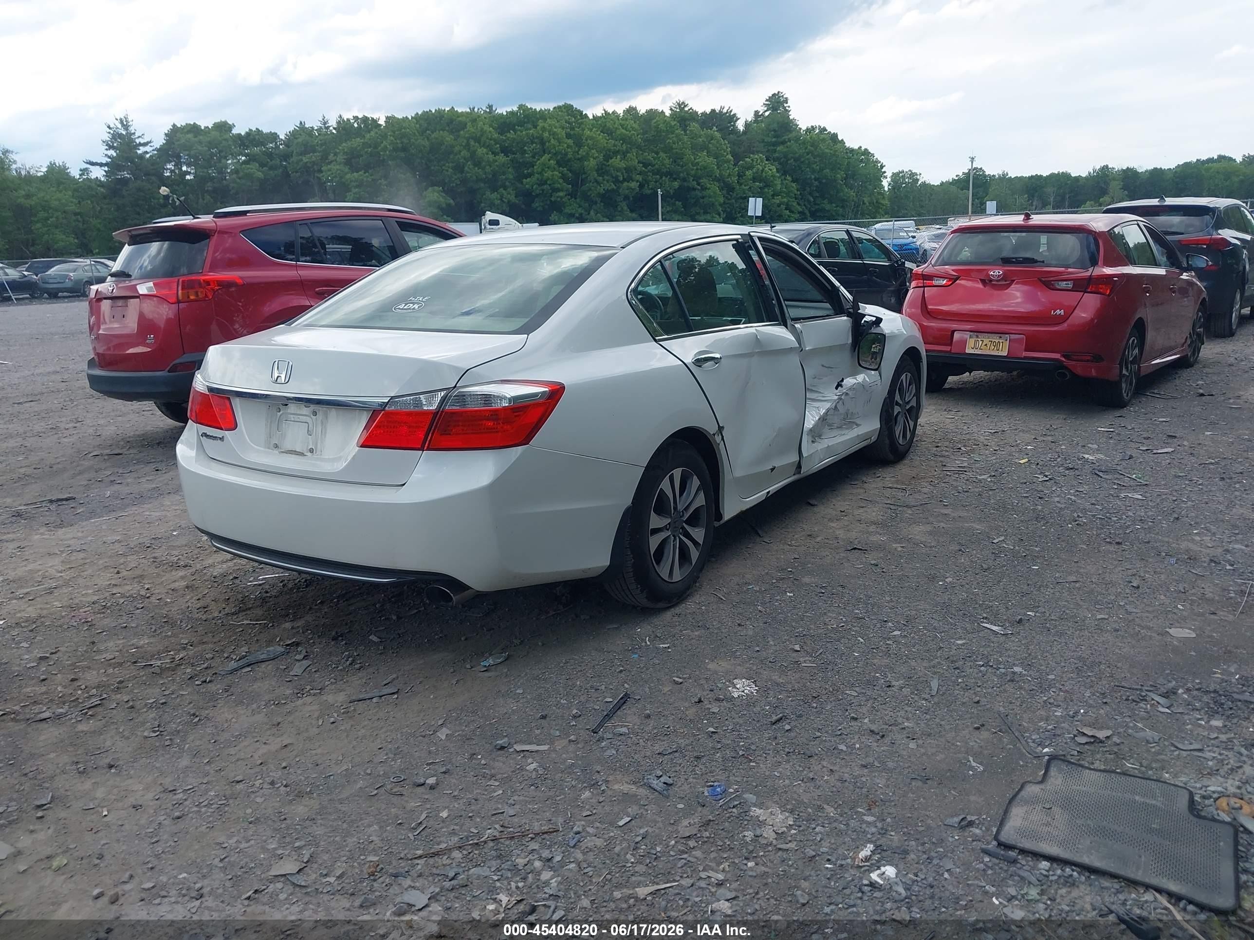 2015 Honda Accord Lx White vin: 1HGCR2F35FA143501
