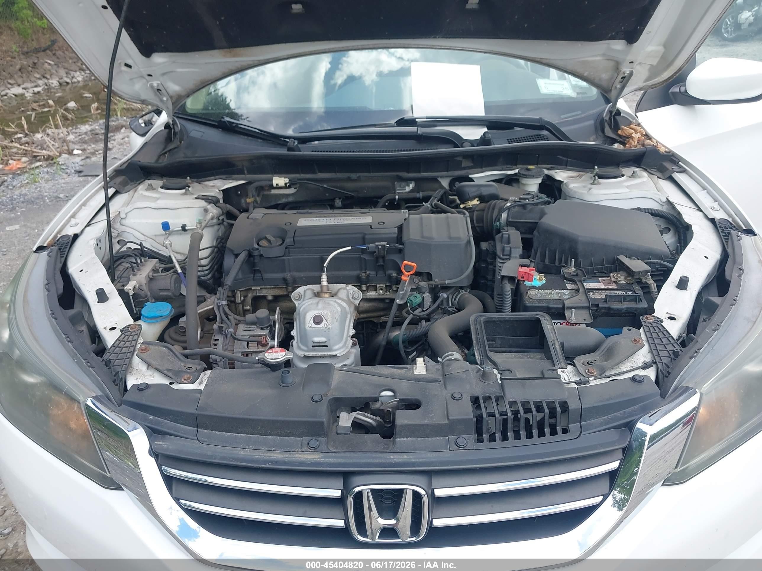 2015 Honda Accord Lx White vin: 1HGCR2F35FA143501