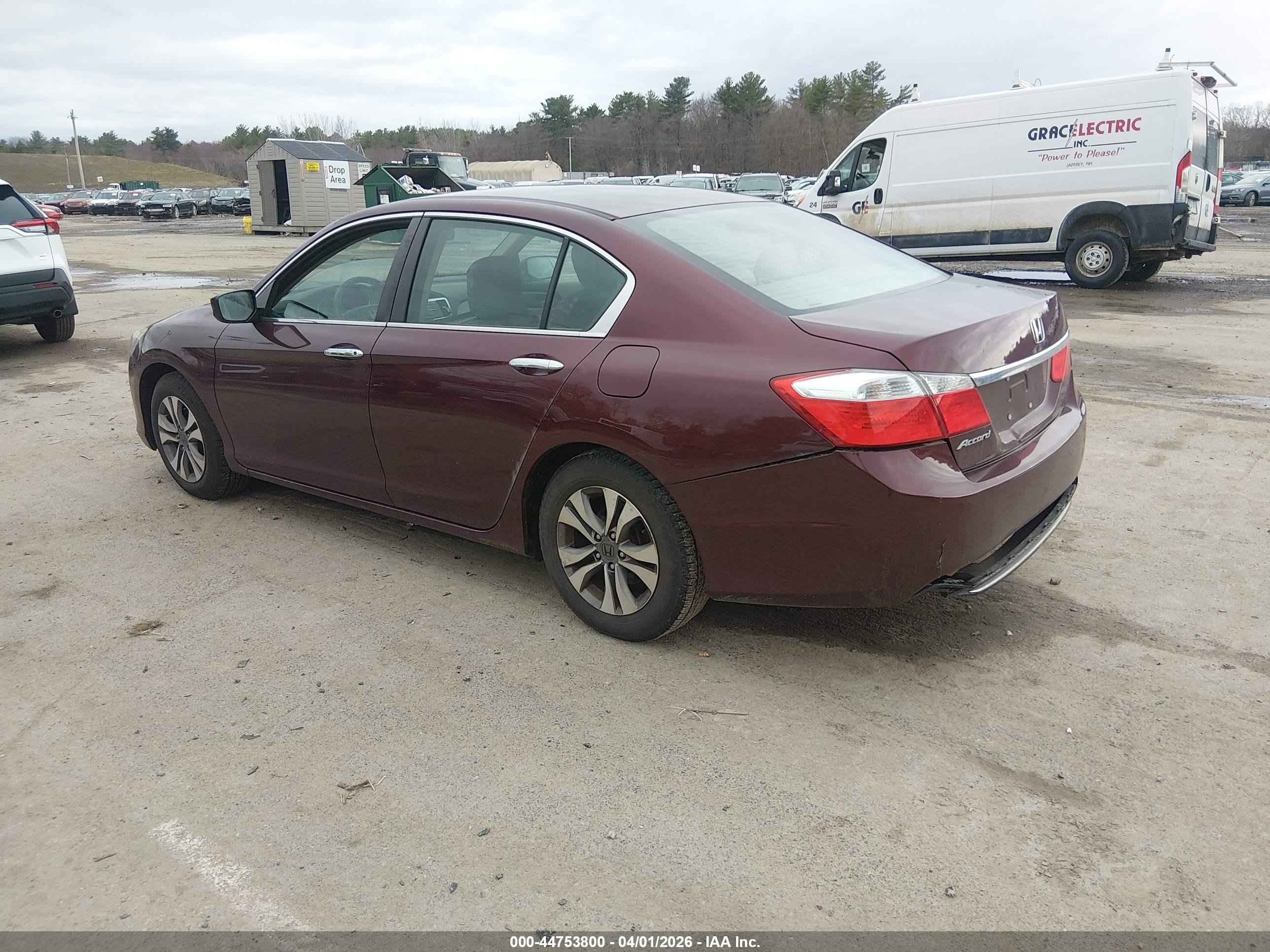 2015 Honda Accord Lx Red vin: 1HGCR2F35FA153073