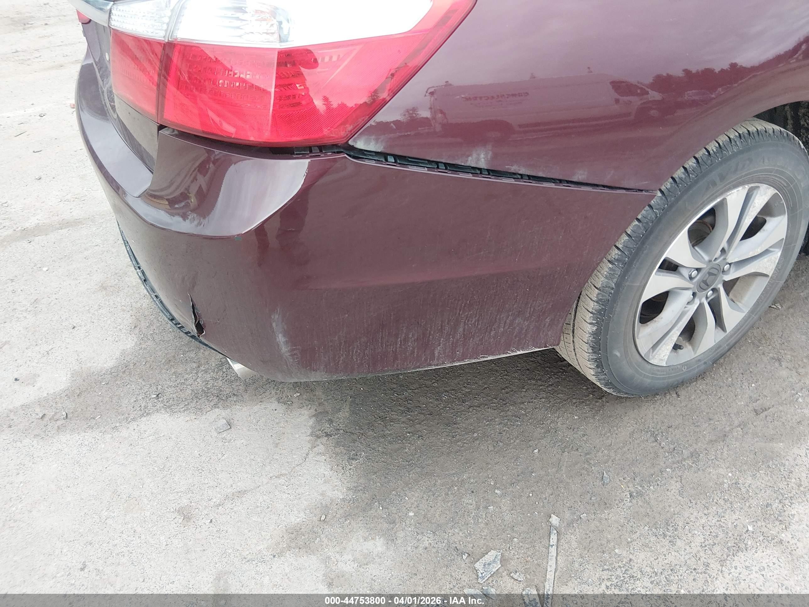 2015 Honda Accord Lx Red vin: 1HGCR2F35FA153073