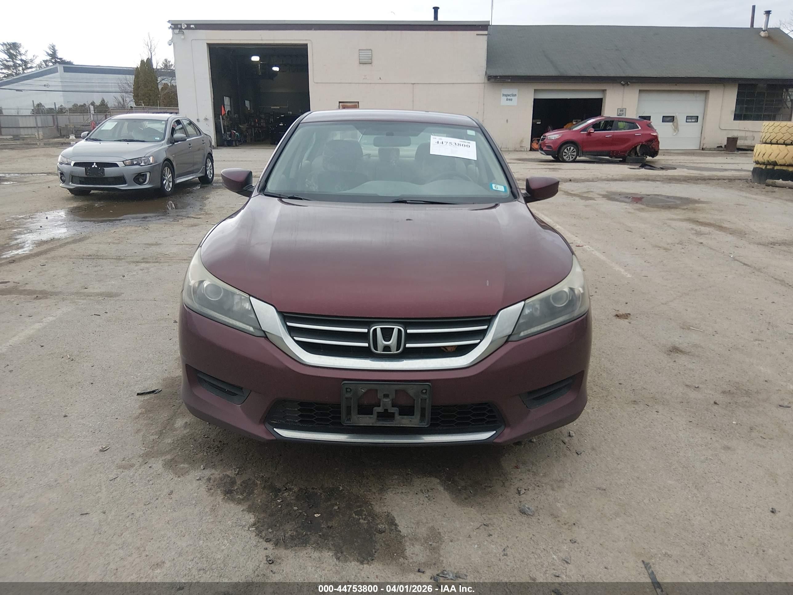 2015 Honda Accord Lx Red vin: 1HGCR2F35FA153073
