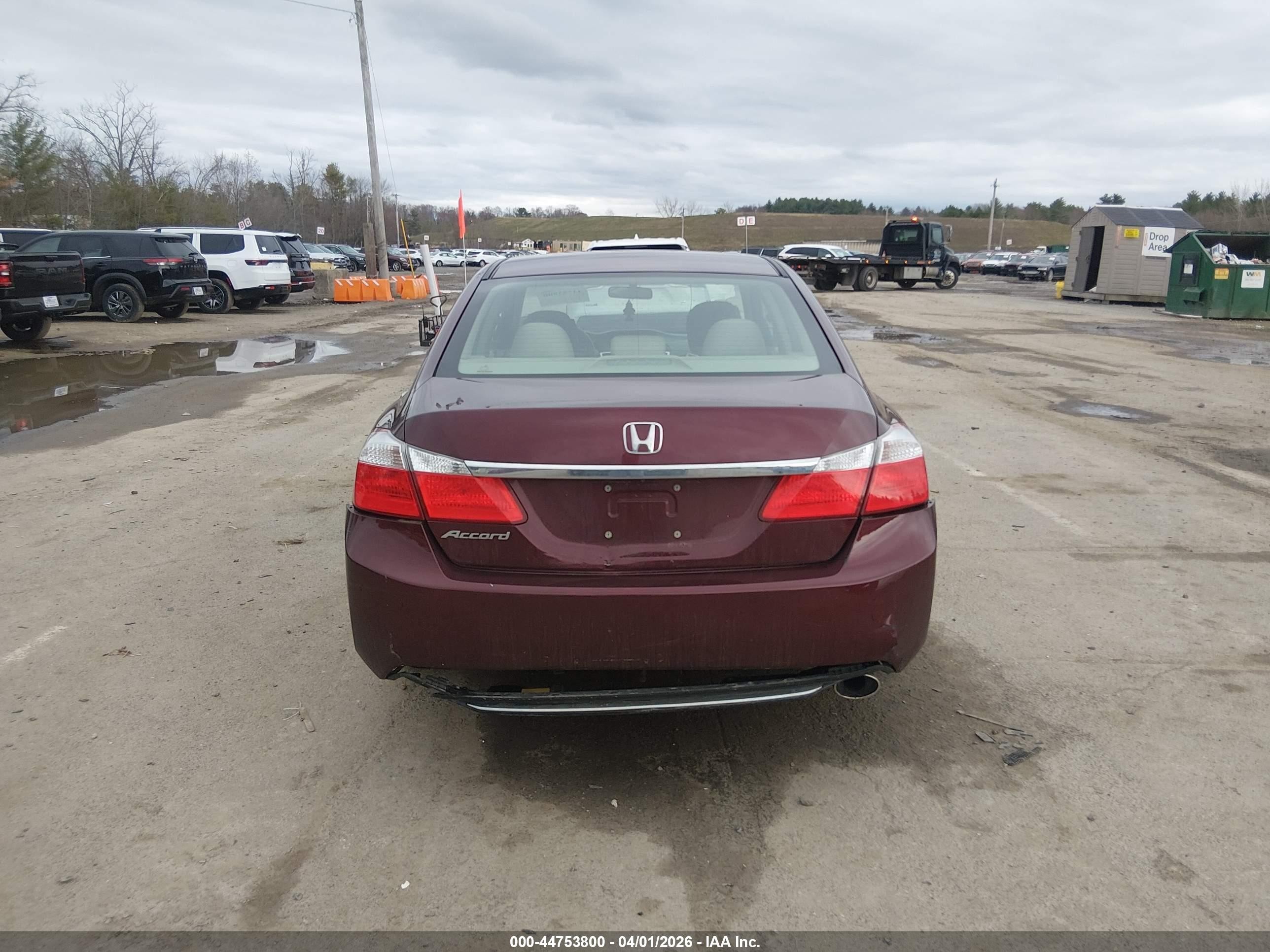 2015 Honda Accord Lx Red vin: 1HGCR2F35FA153073