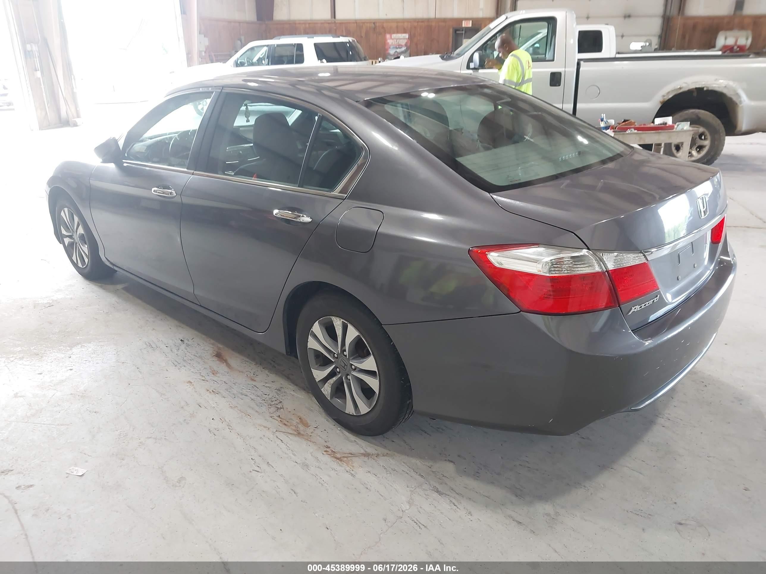 2015 Honda Accord Lx Серый vin: 1HGCR2F35FA177339