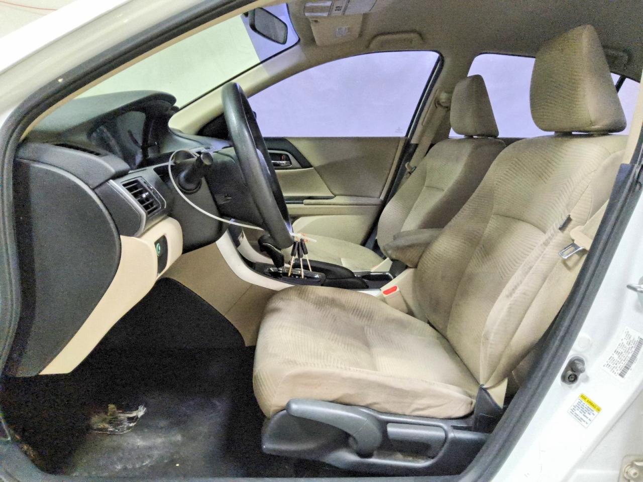 2015 Honda Accord Lx White vin: 1HGCR2F35FA182105