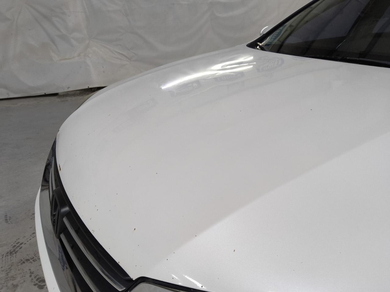 2015 Honda Accord Lx White vin: 1HGCR2F35FA182105 Damage: Hood, Chipped, 10 Or More