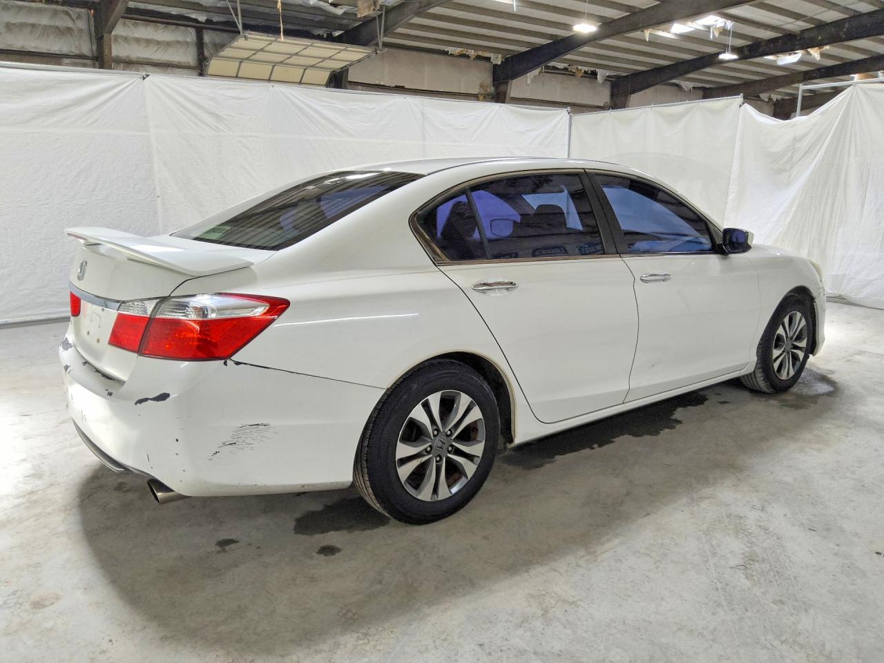 2015 Honda Accord Lx White vin: 1HGCR2F35FA182105