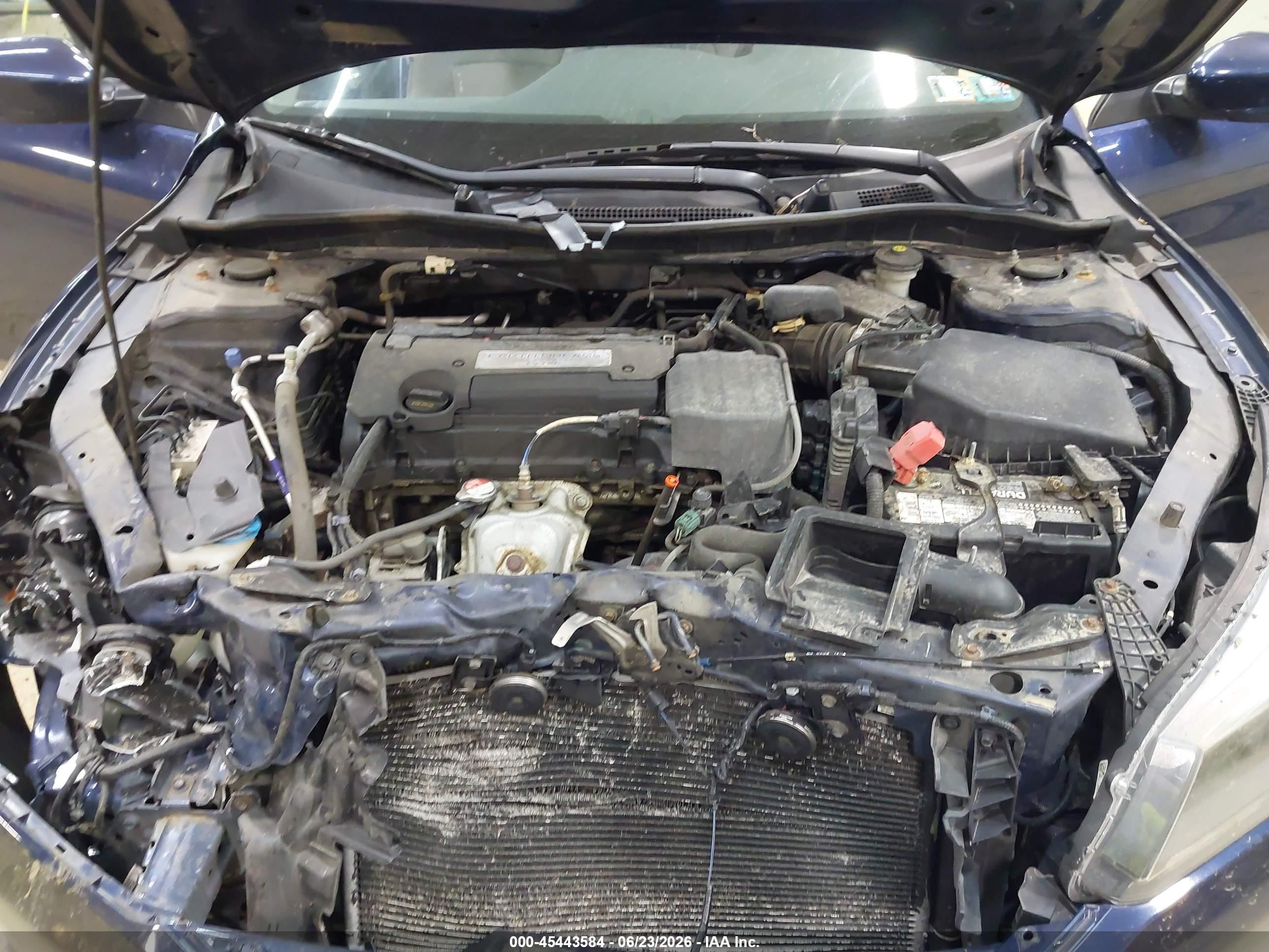 2015 Honda Accord Lx Blue vin: 1HGCR2F35FA203809