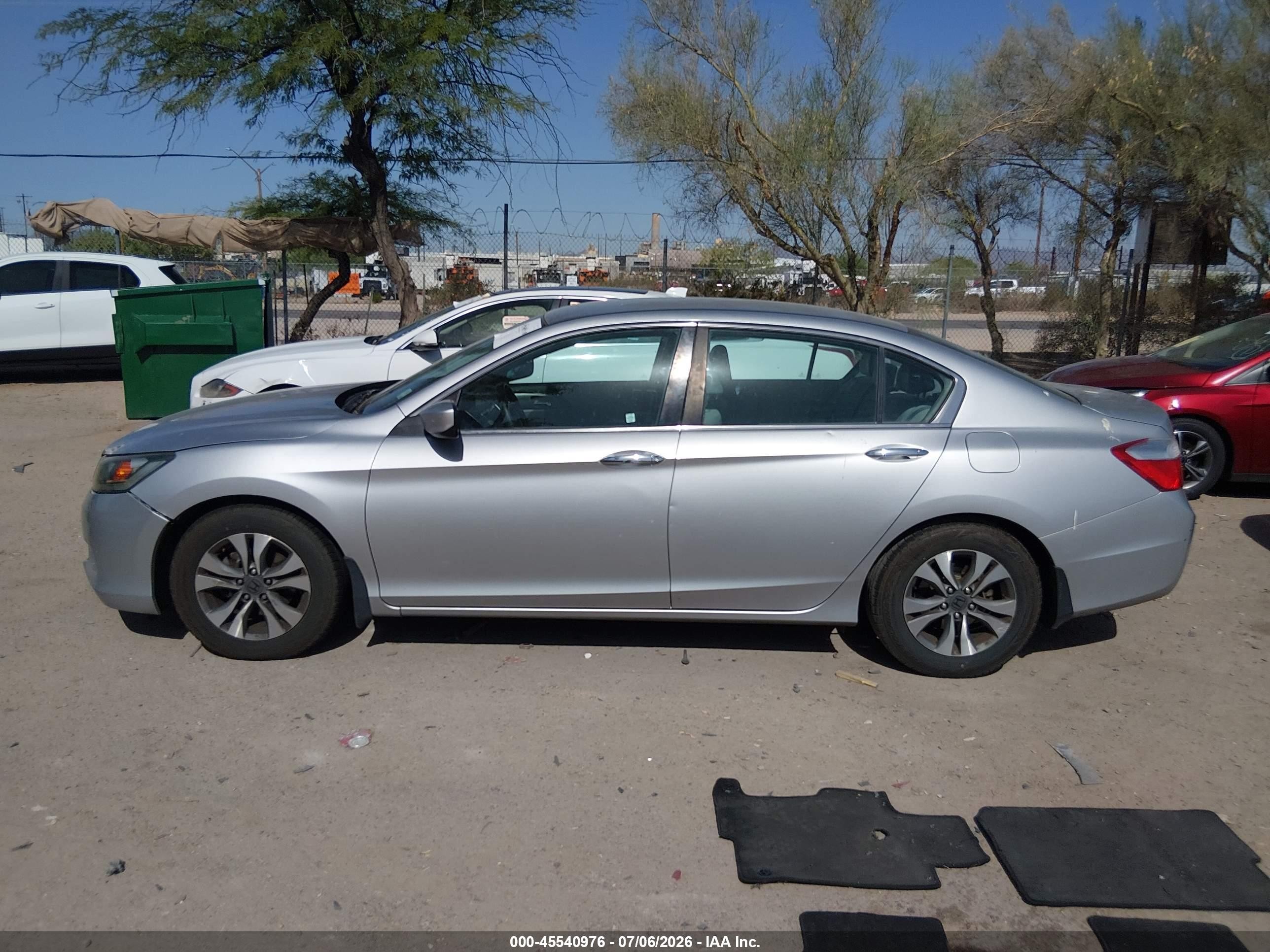 2015 Honda Accord Lx Silver vin: 1HGCR2F35FA204197