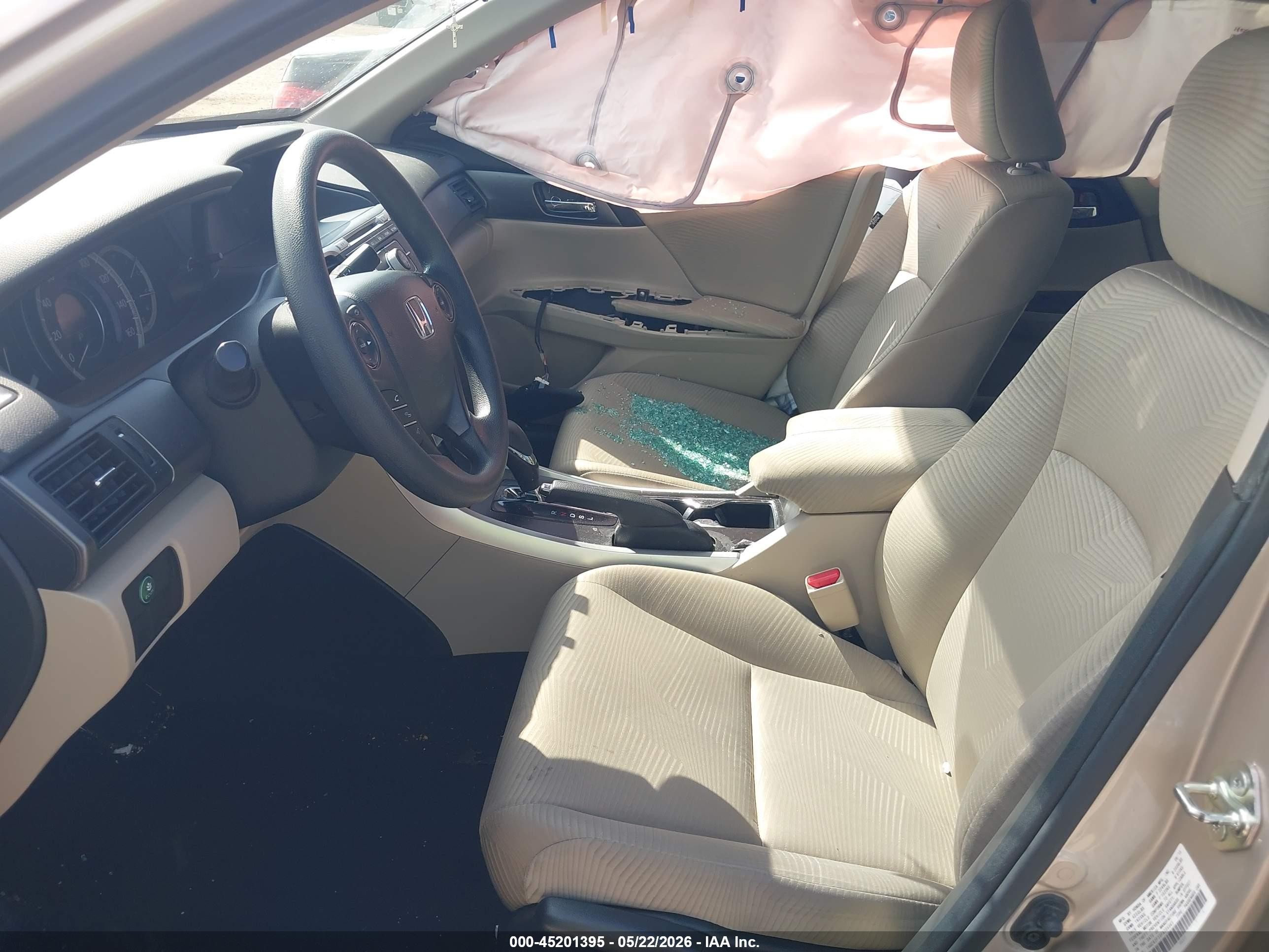 2015 Honda Accord Lx Серебряный vin: 1HGCR2F35FA205043