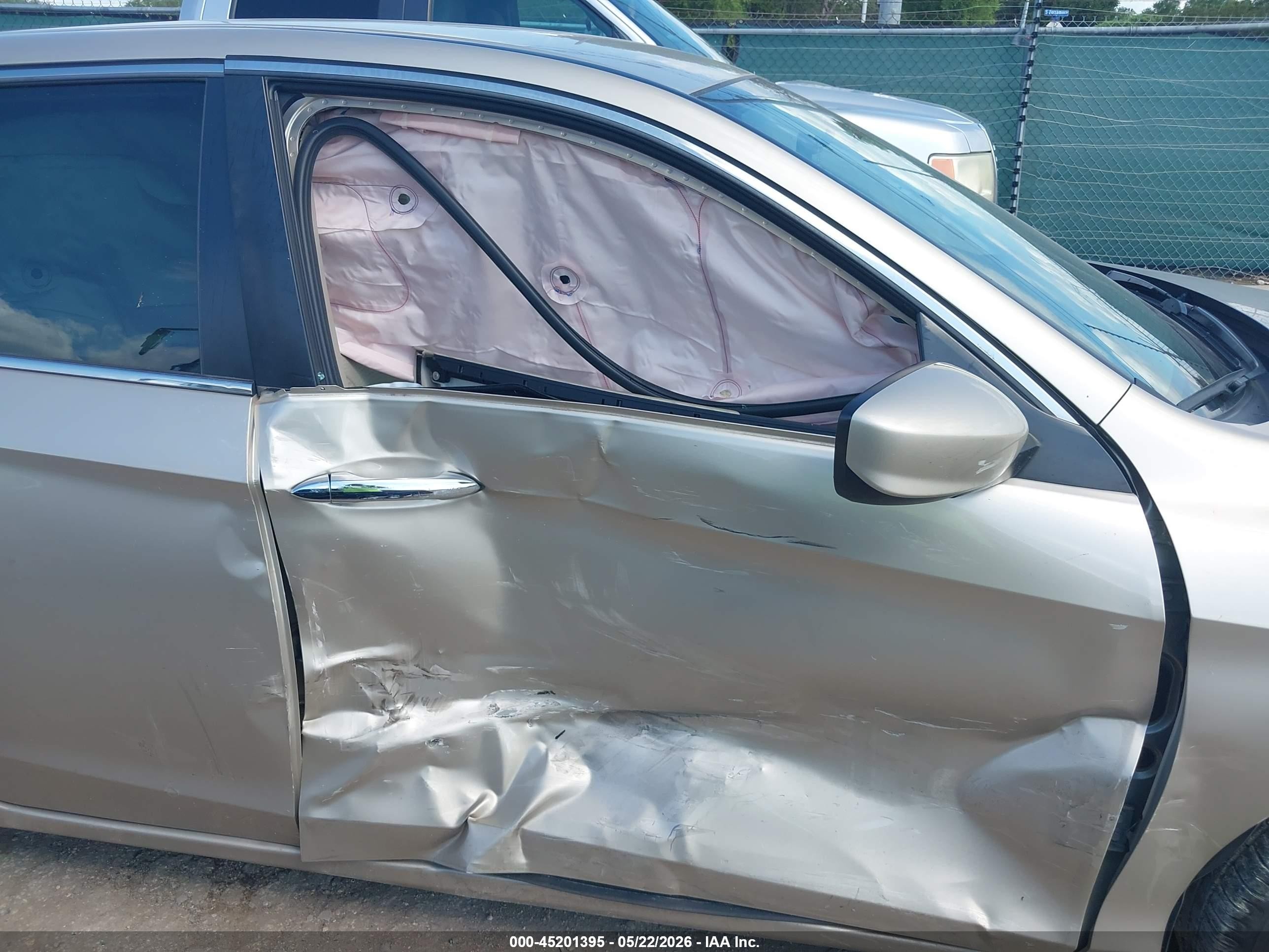 2015 Honda Accord Lx Серебряный vin: 1HGCR2F35FA205043