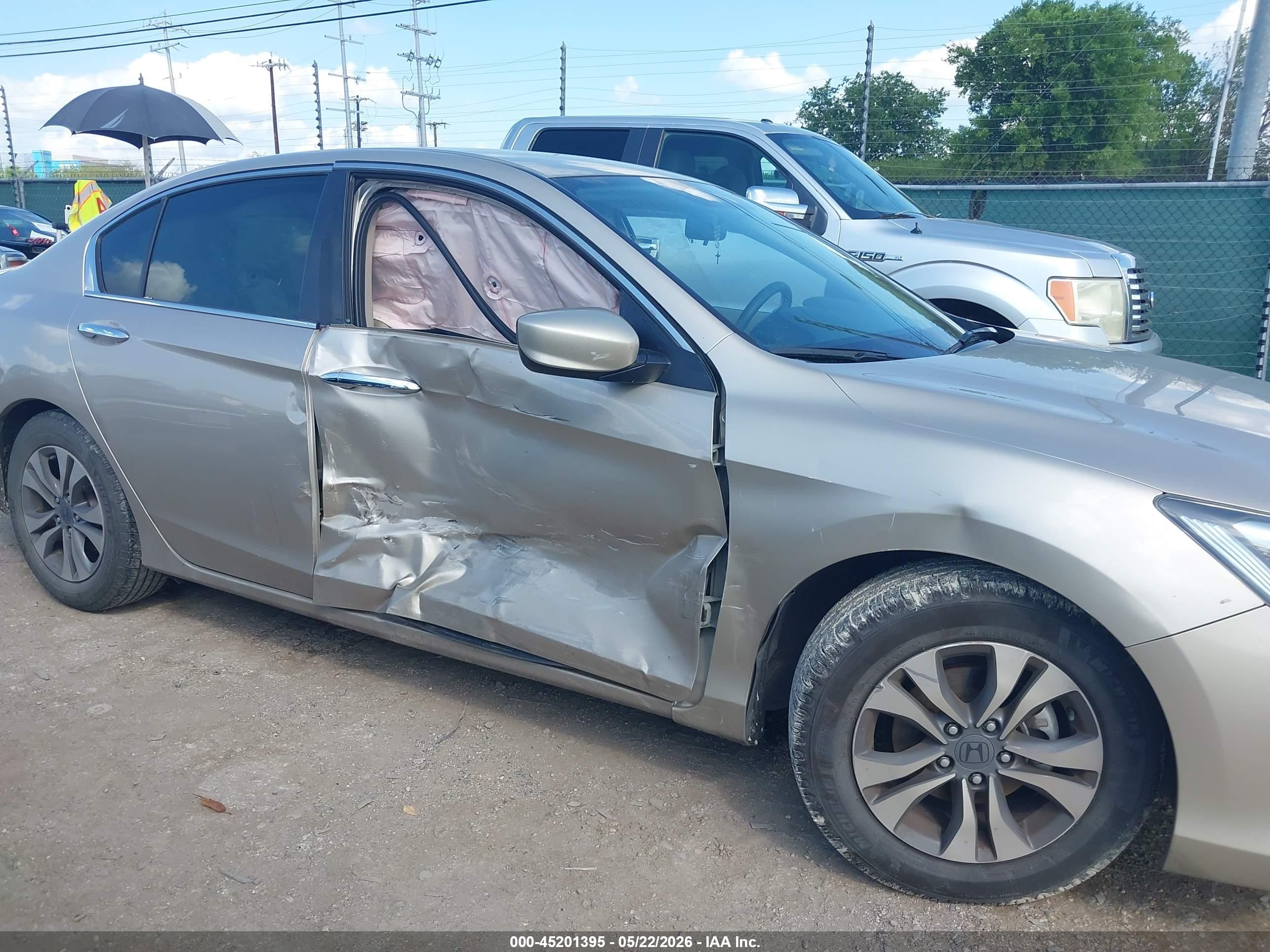 2015 Honda Accord Lx Серебряный vin: 1HGCR2F35FA205043