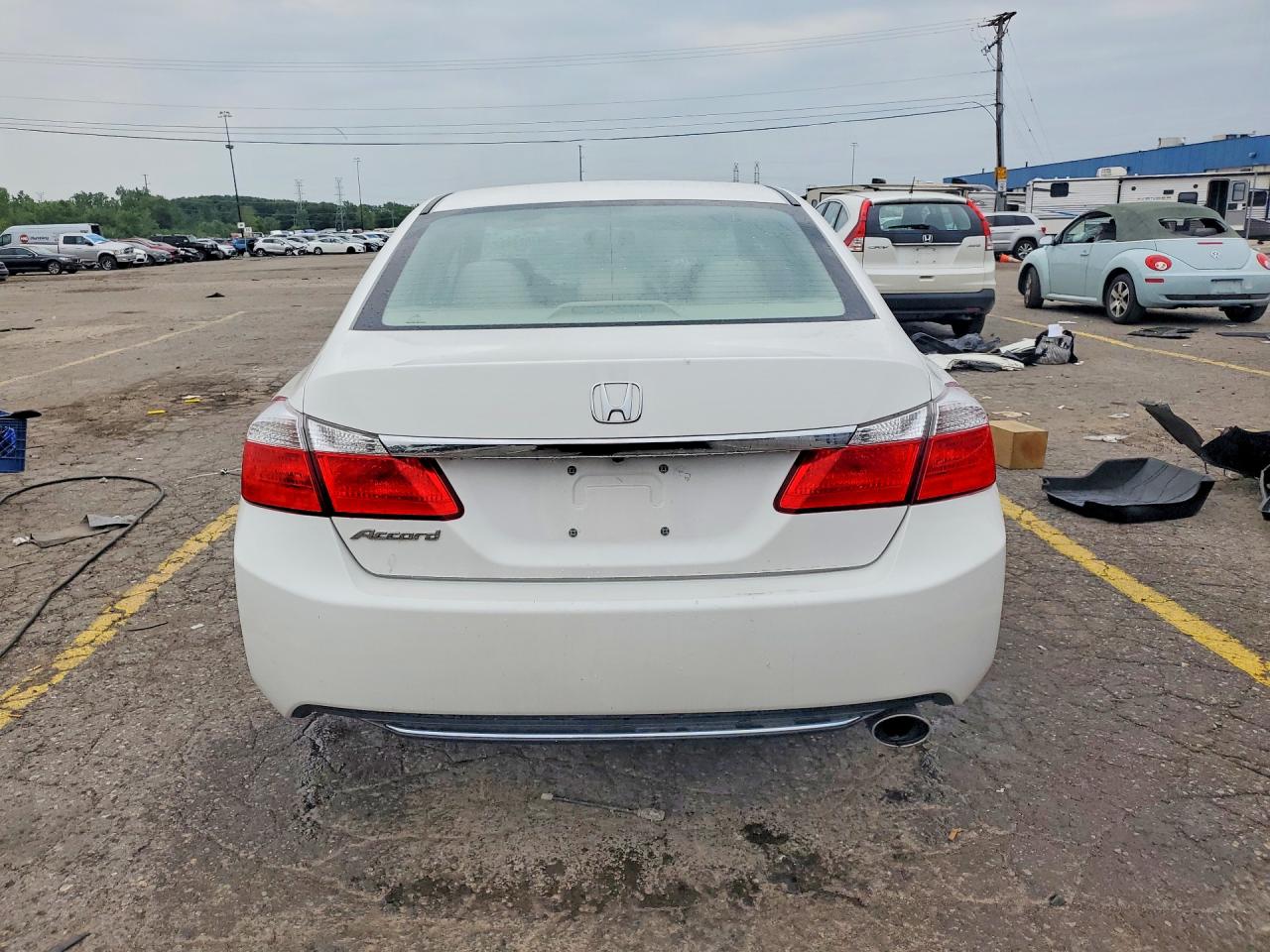 2015 Honda Accord Lx White vin: 1HGCR2F35FA211747