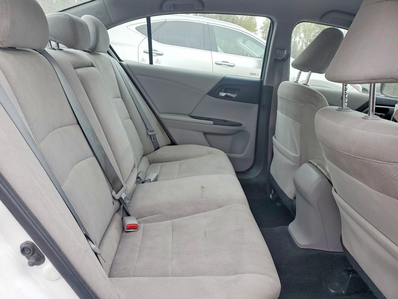 2015 Honda Accord Lx Белый vin: 1HGCR2F35FA804072