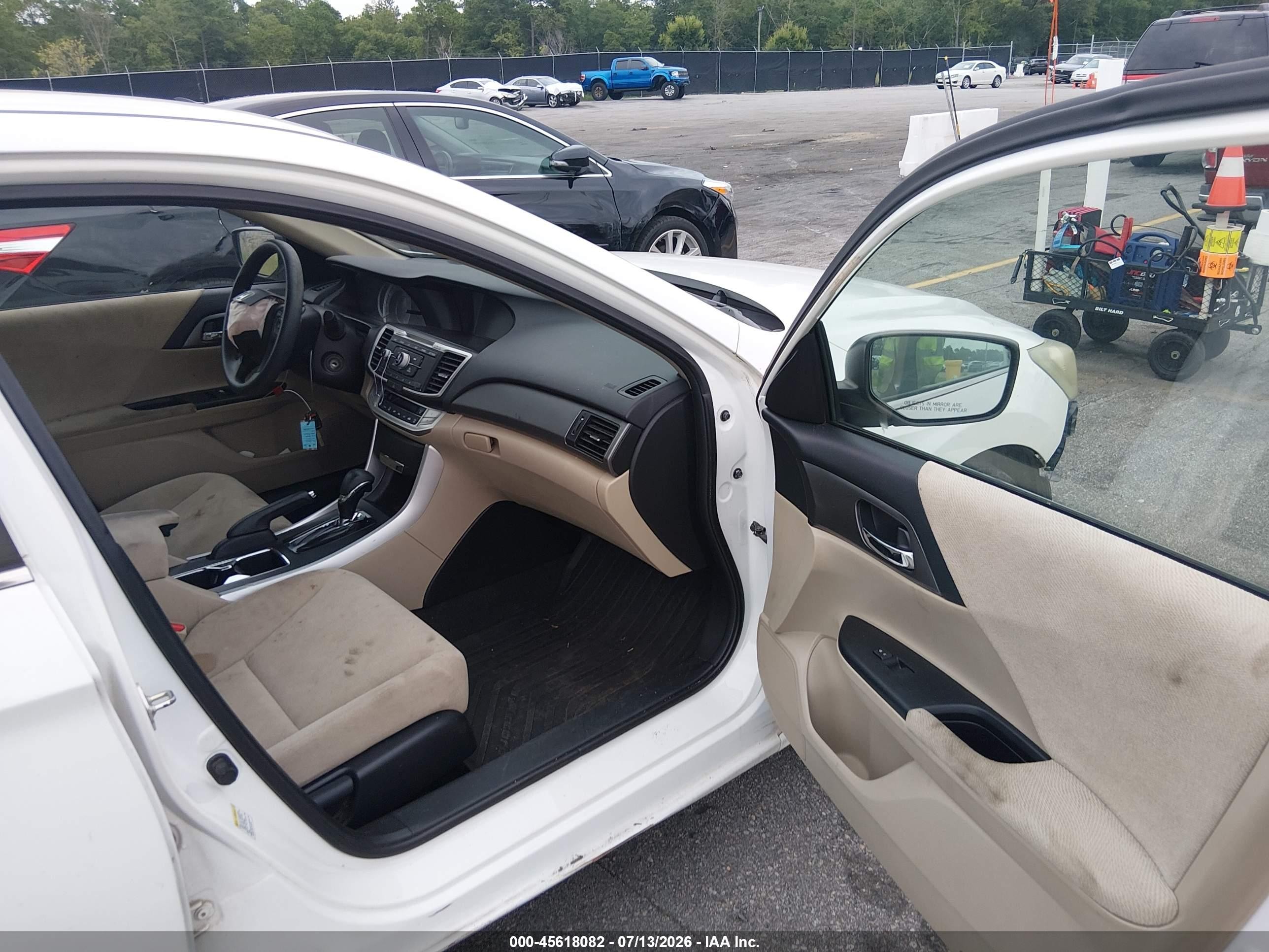 2013 Honda Accord Lx White vin: 1HGCR2F36DA112125
