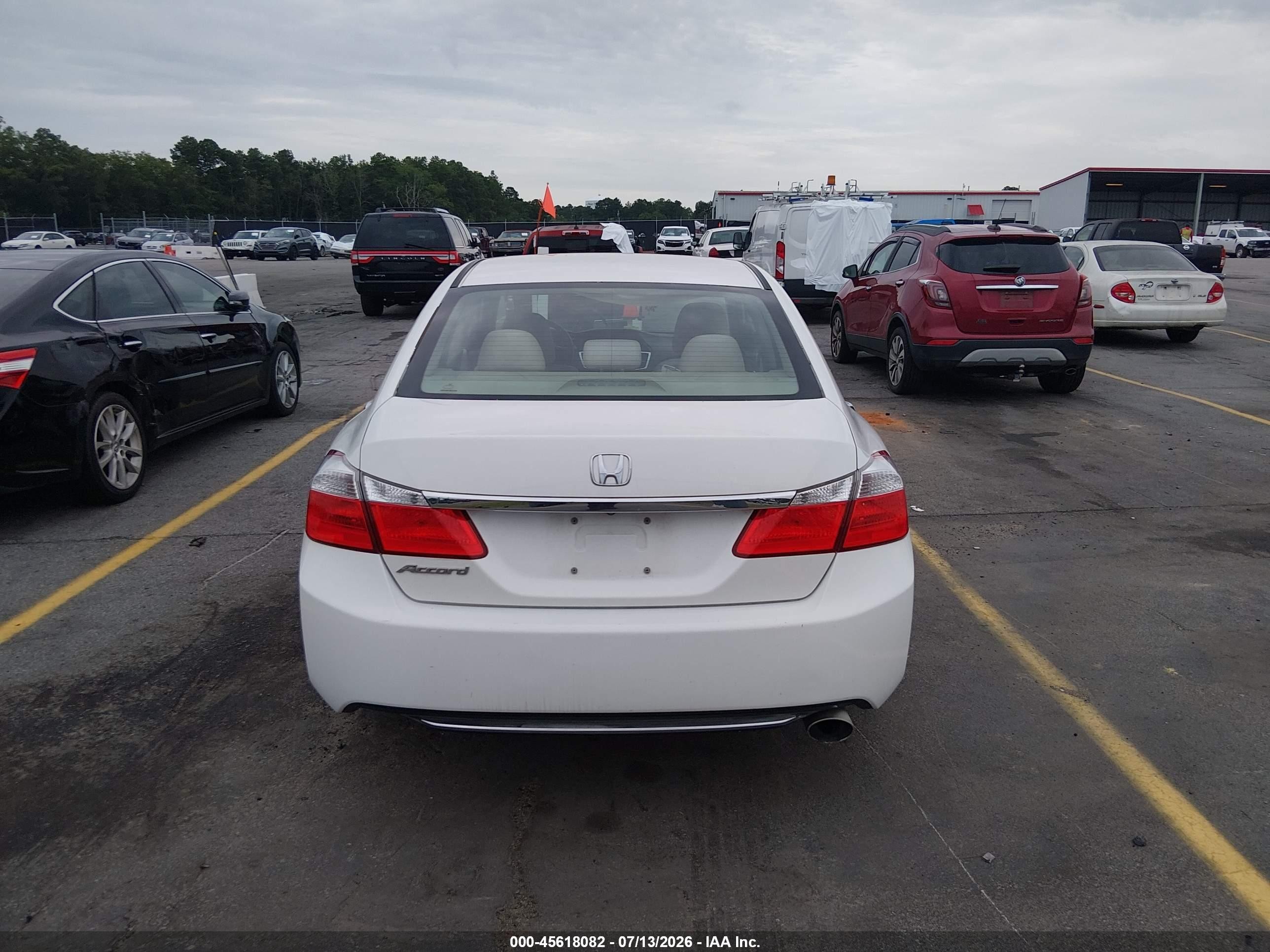 2013 Honda Accord Lx White vin: 1HGCR2F36DA112125