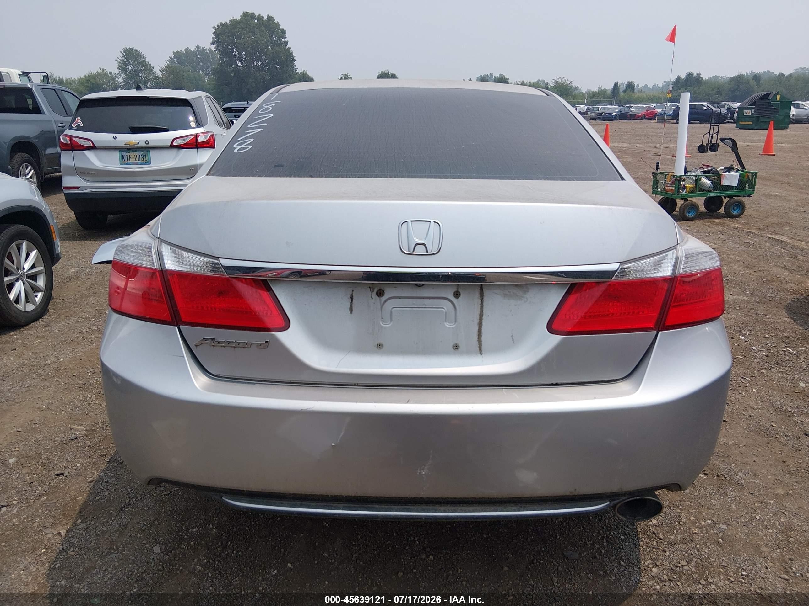 2013 Honda Accord Lx Silver vin: 1HGCR2F36DA118278