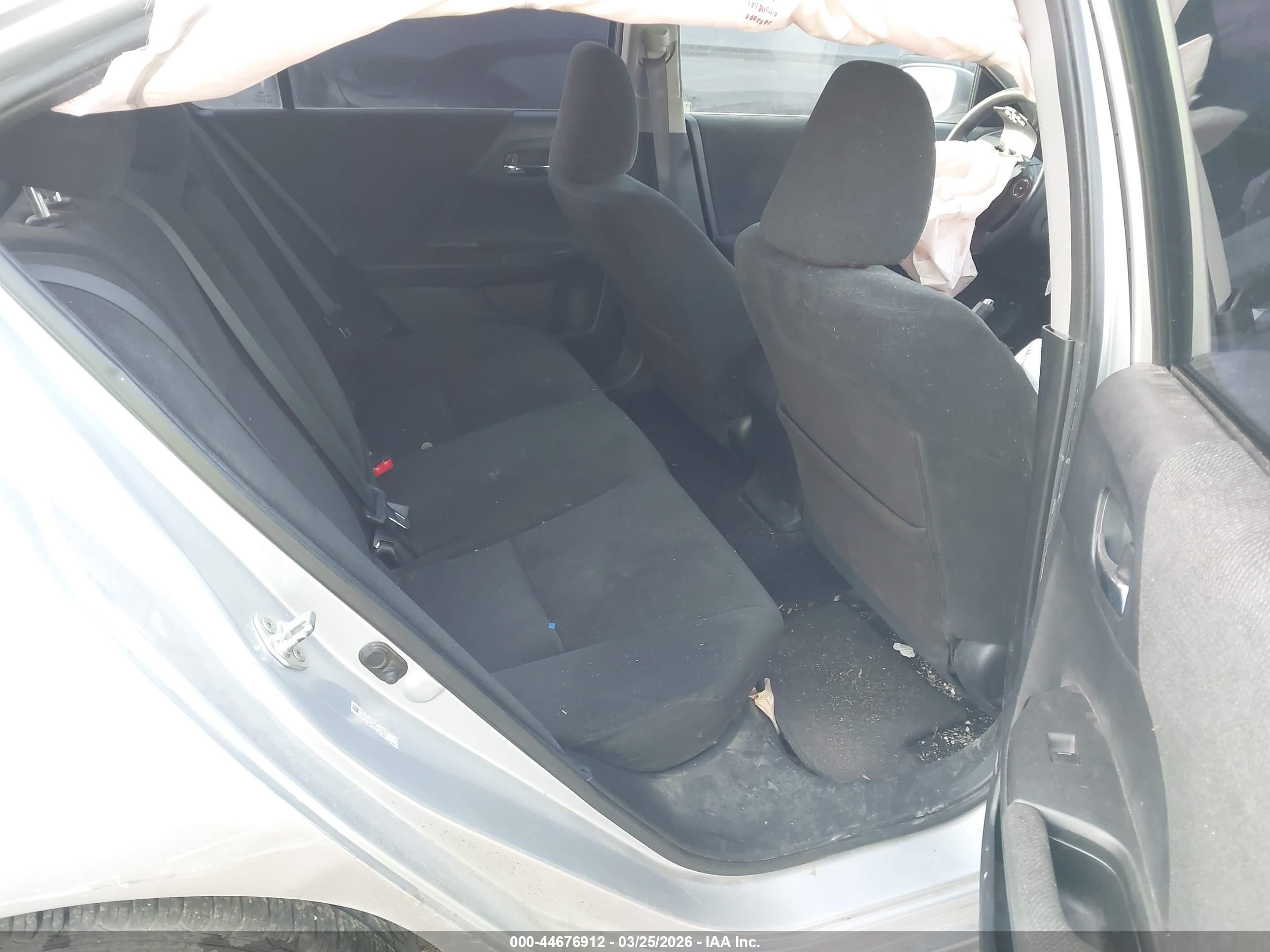 2013 Honda Accord Lx Silver vin: 1HGCR2F36DA170557
