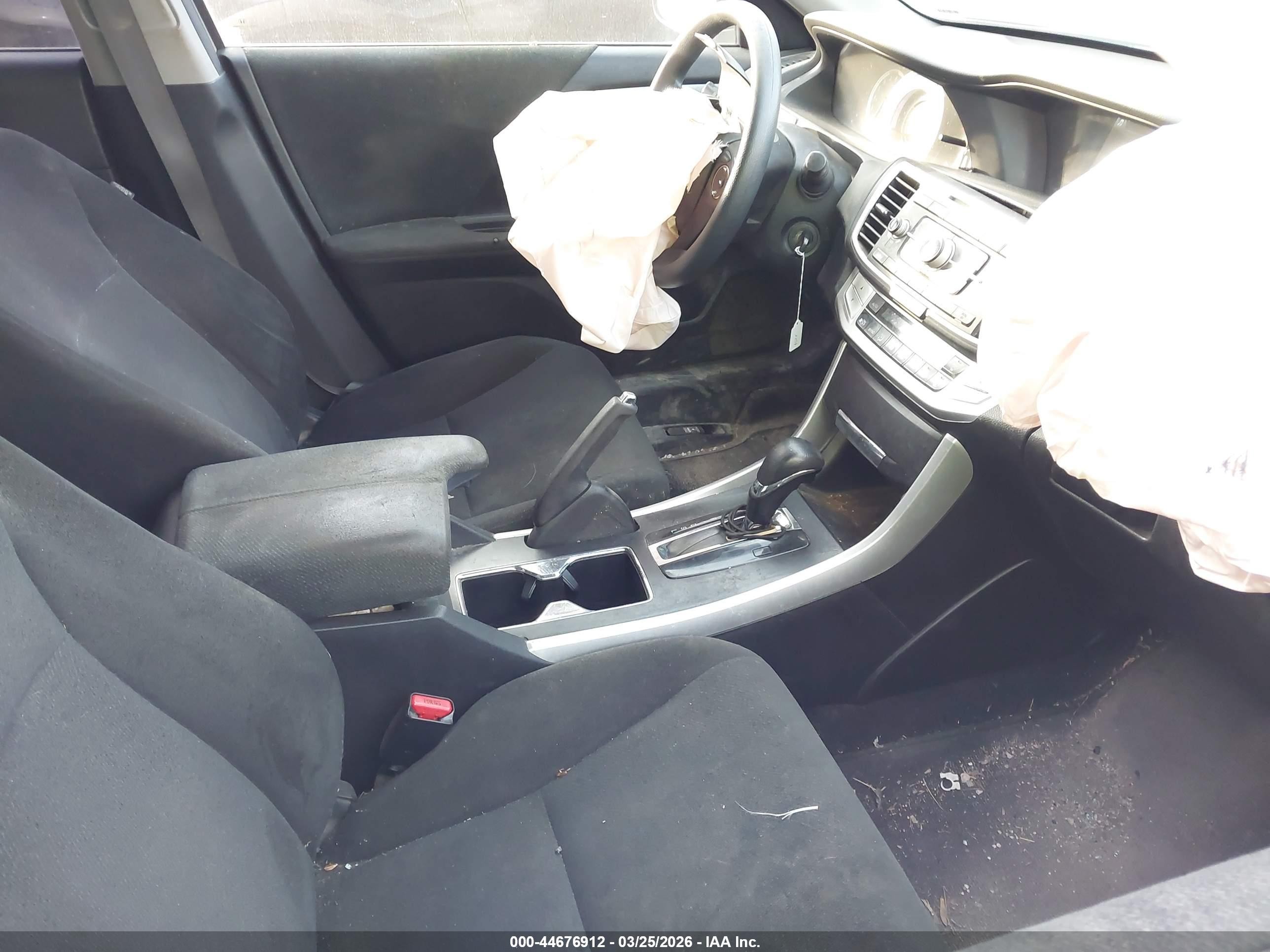2013 Honda Accord Lx Silver vin: 1HGCR2F36DA170557