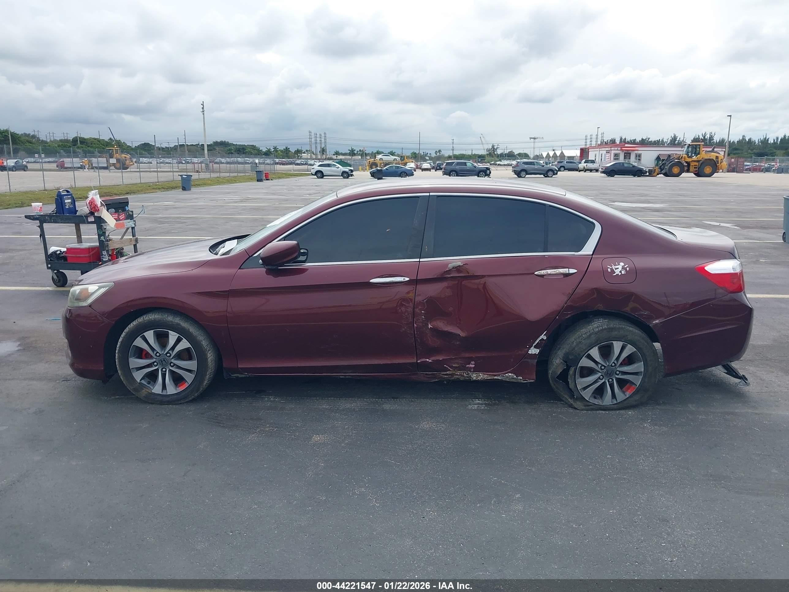 2013 Honda Accord Lx Burgundy vin: 1HGCR2F36DA211656