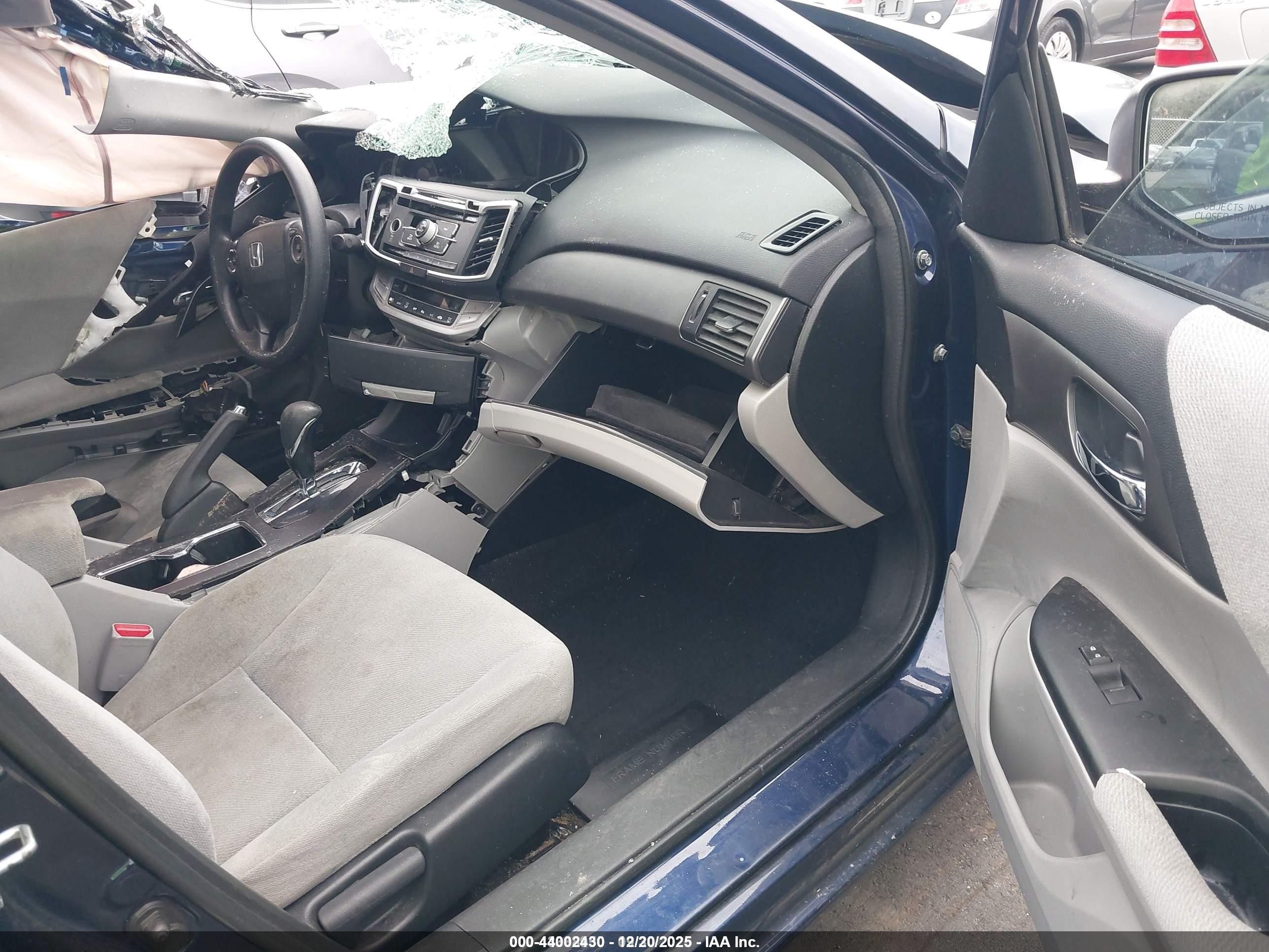 2013 Honda Accord Lx Blue vin: 1HGCR2F36DA248612