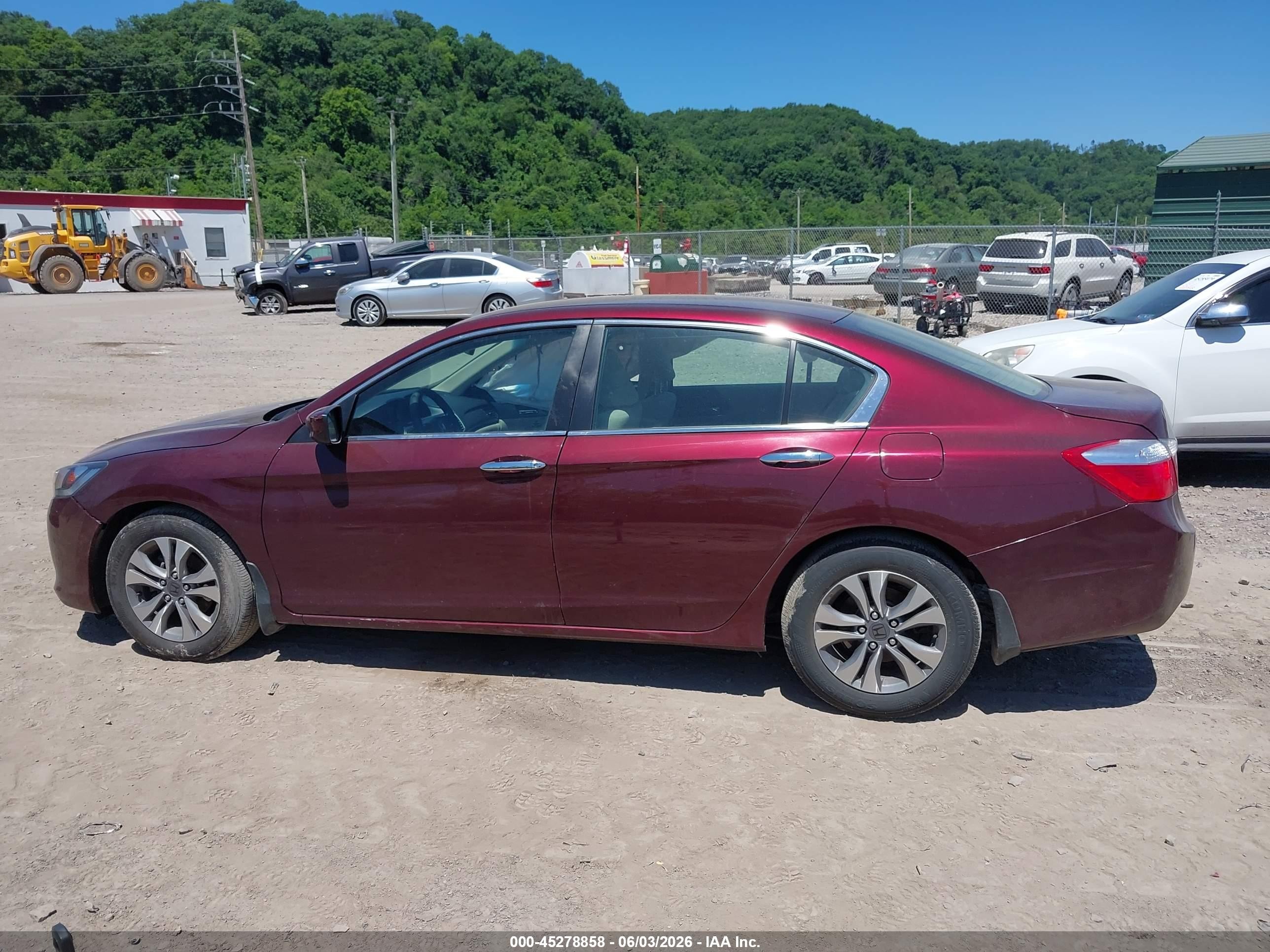 2013 Honda Accord Lx Maroon vin: 1HGCR2F36DA260405