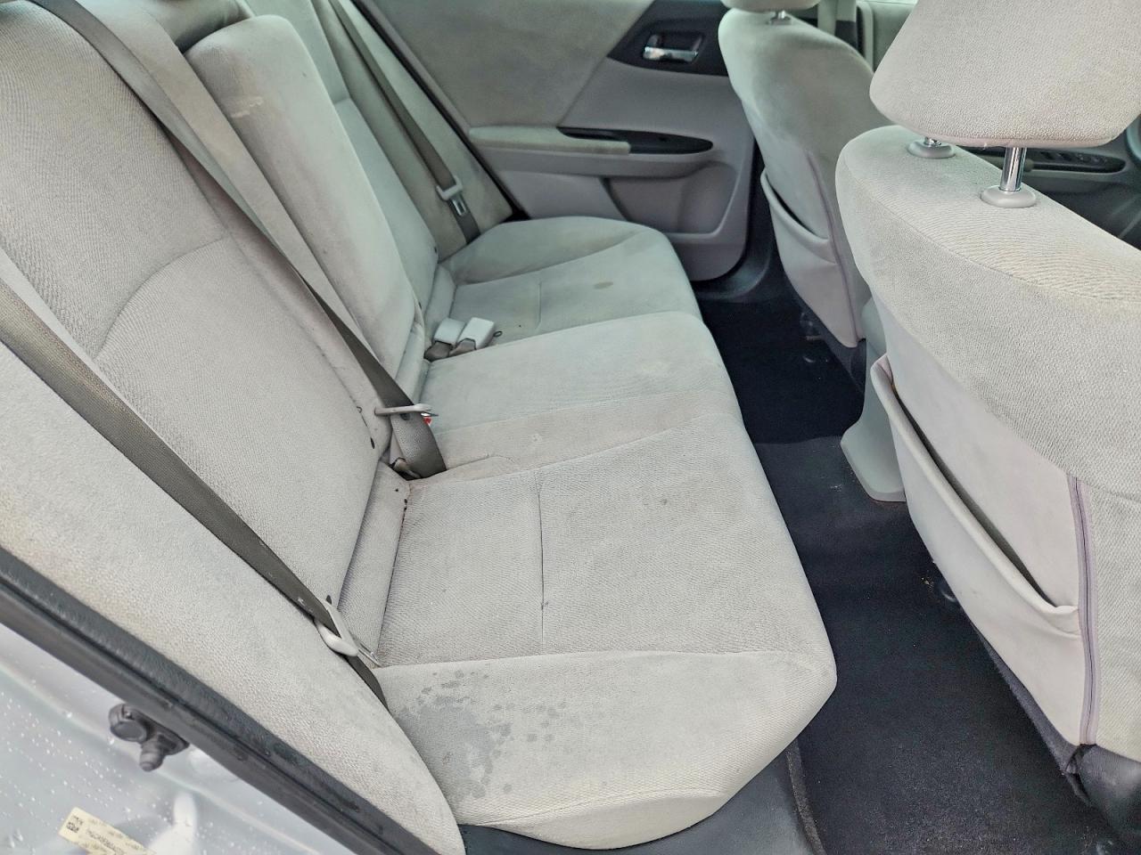 2013 Honda Accord Lx Silver vin: 1HGCR2F36DA273171
