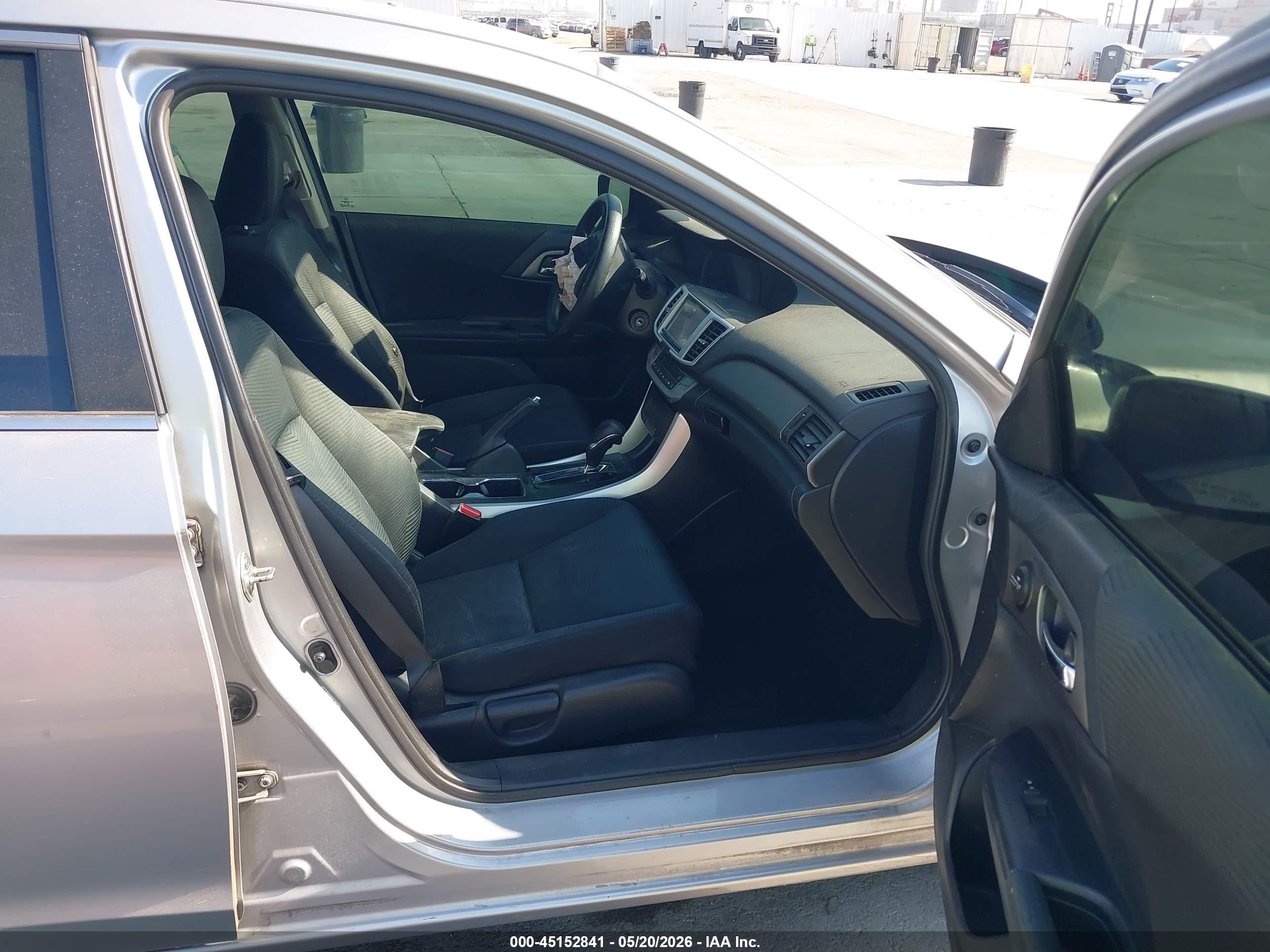 2014 Honda Accord Lx Серебряный vin: 1HGCR2F36EA026508