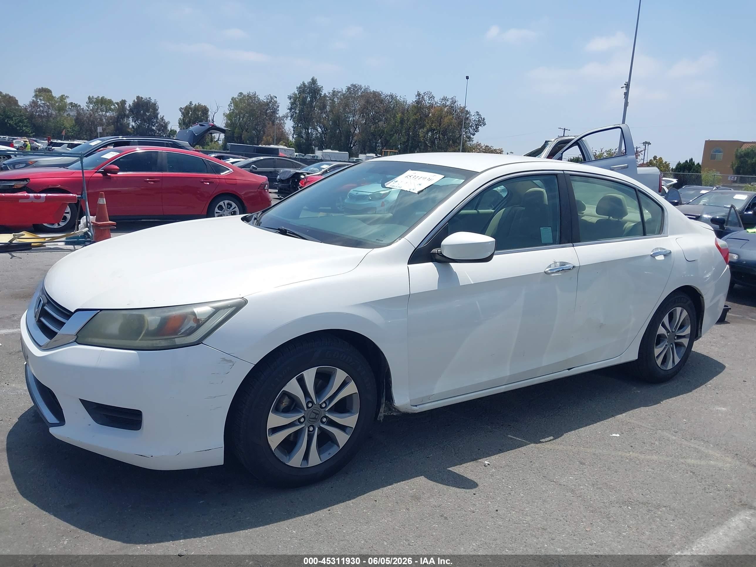 2014 Honda Accord Lx White vin: 1HGCR2F36EA075014