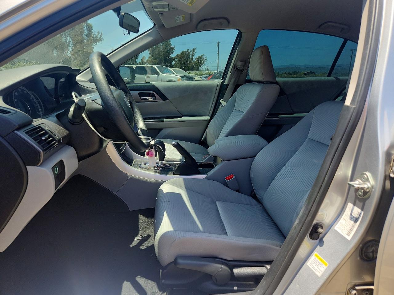 2014 Honda Accord Lx Silver vin: 1HGCR2F36EA166378